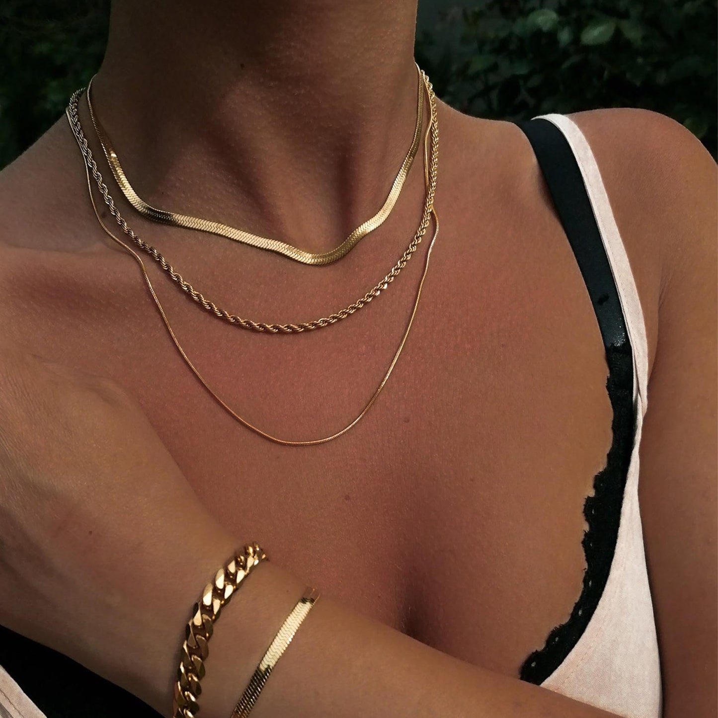 YOIHUR Gold Layered Necklaces for Women, 14K Gold Plated Dainty Necklace Chain Choker Necklaces Herringbone Necklace Set Gold Jewelry Gift for Women