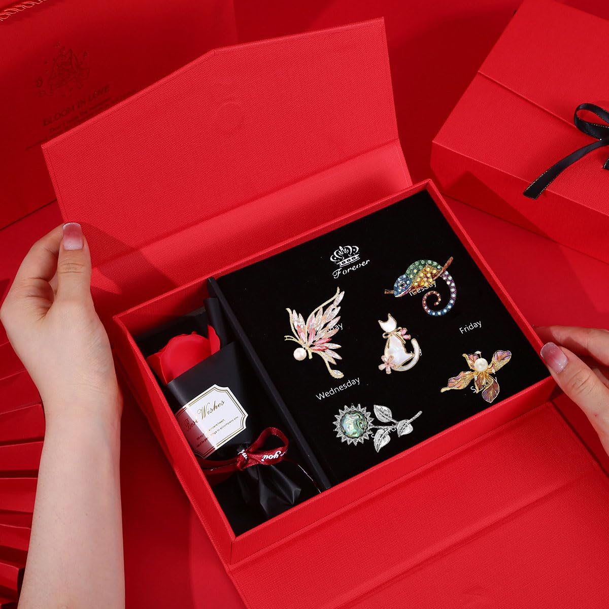 Flower and Animal Brooch Set Gift Box for Women Rhinestone Zircon Flower and Animal Pin Birthday Holiday Gift for Wife Girlfriend Mother