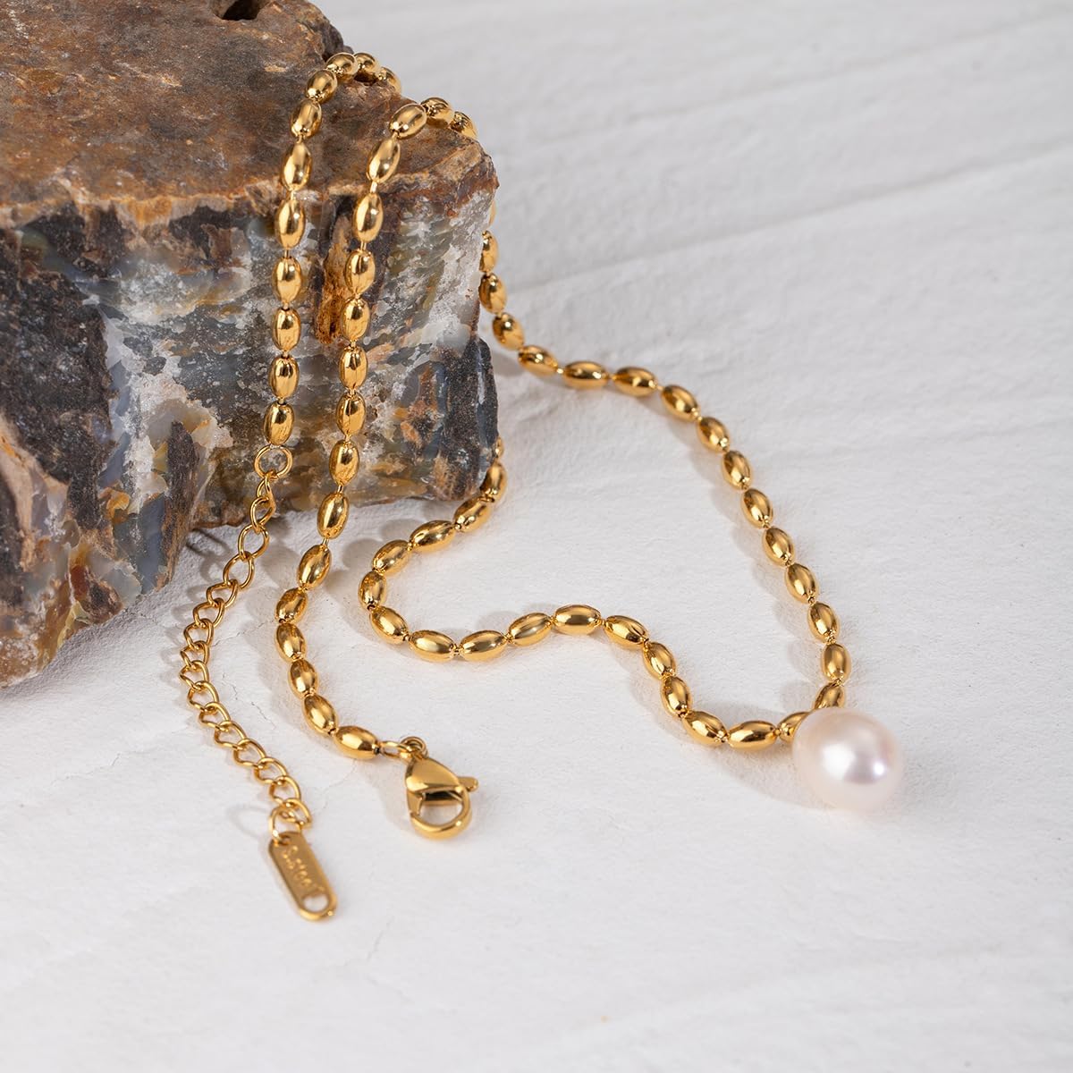 Seamido Dainty Gold Necklace for Women Non Tarnish, 18k Gold Plated Waterproof Necklace Charm Summer Beach Pendant Choker with Butterfly Pearl Sea Star, Trendy Elegant Jewelry for Her