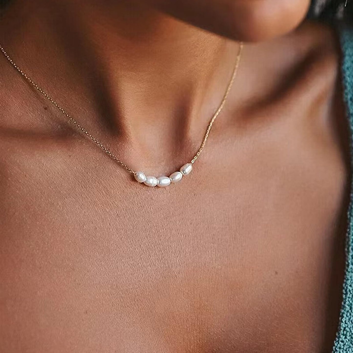 Zeffy Gold Pearl Pendant Necklaces for Women Barque Dainty Simple Freshwater Handmade White Pearl Chain Necklace Everyday Jewelry Gifts