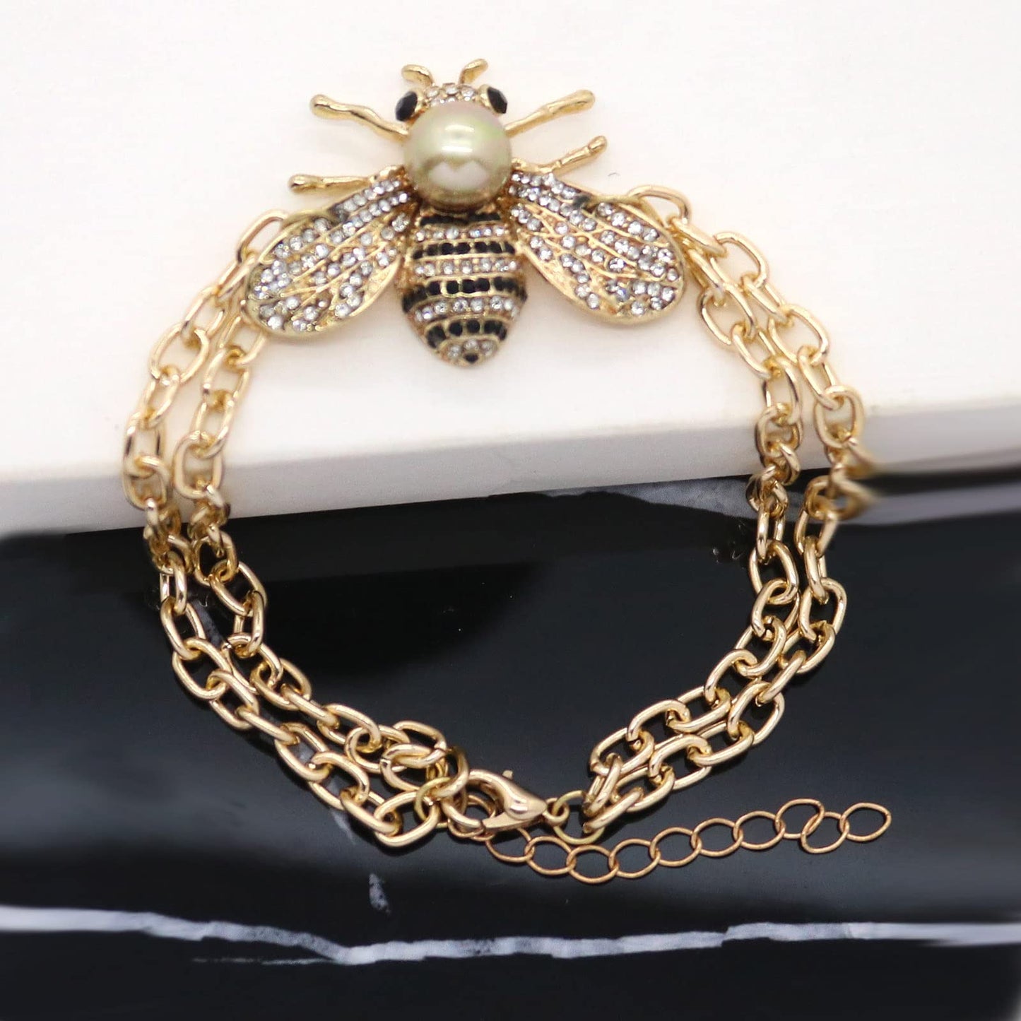 Honey Bee Turquoise Beaded Bracelet Crystal Insect Themed Bee Chain Link Bracelets Animal Fashion Shell Pearl Elastic Bracelets Gold Tone (Gold Pearl Chain)