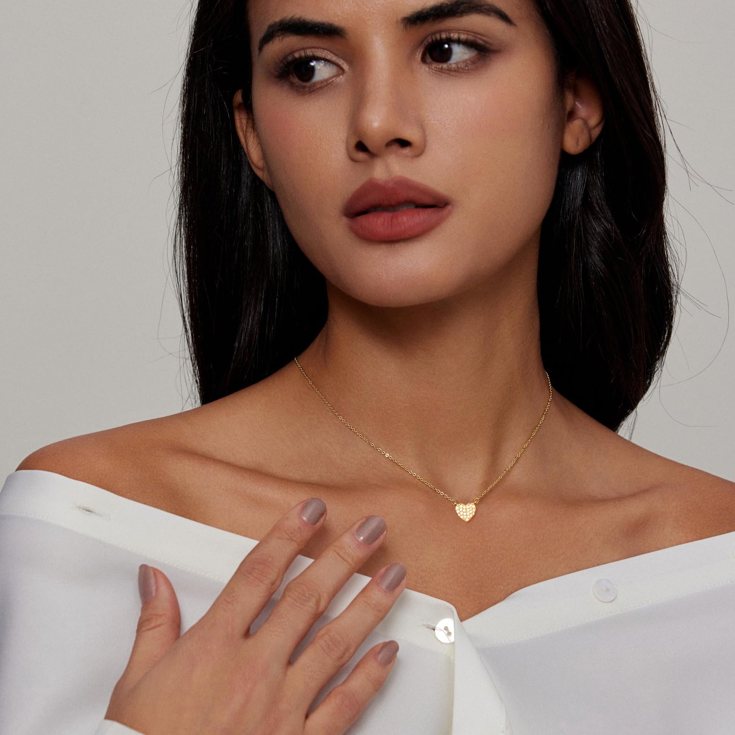 Zeffy Dainty Tiny CZ Heart Necklace 14k Gold Plated Diamond Heart Pendant Necklace Simple Cute Cubic Zirconia Choker Necklaces for Women Trendy Jewelry Christmas Birthday Gift