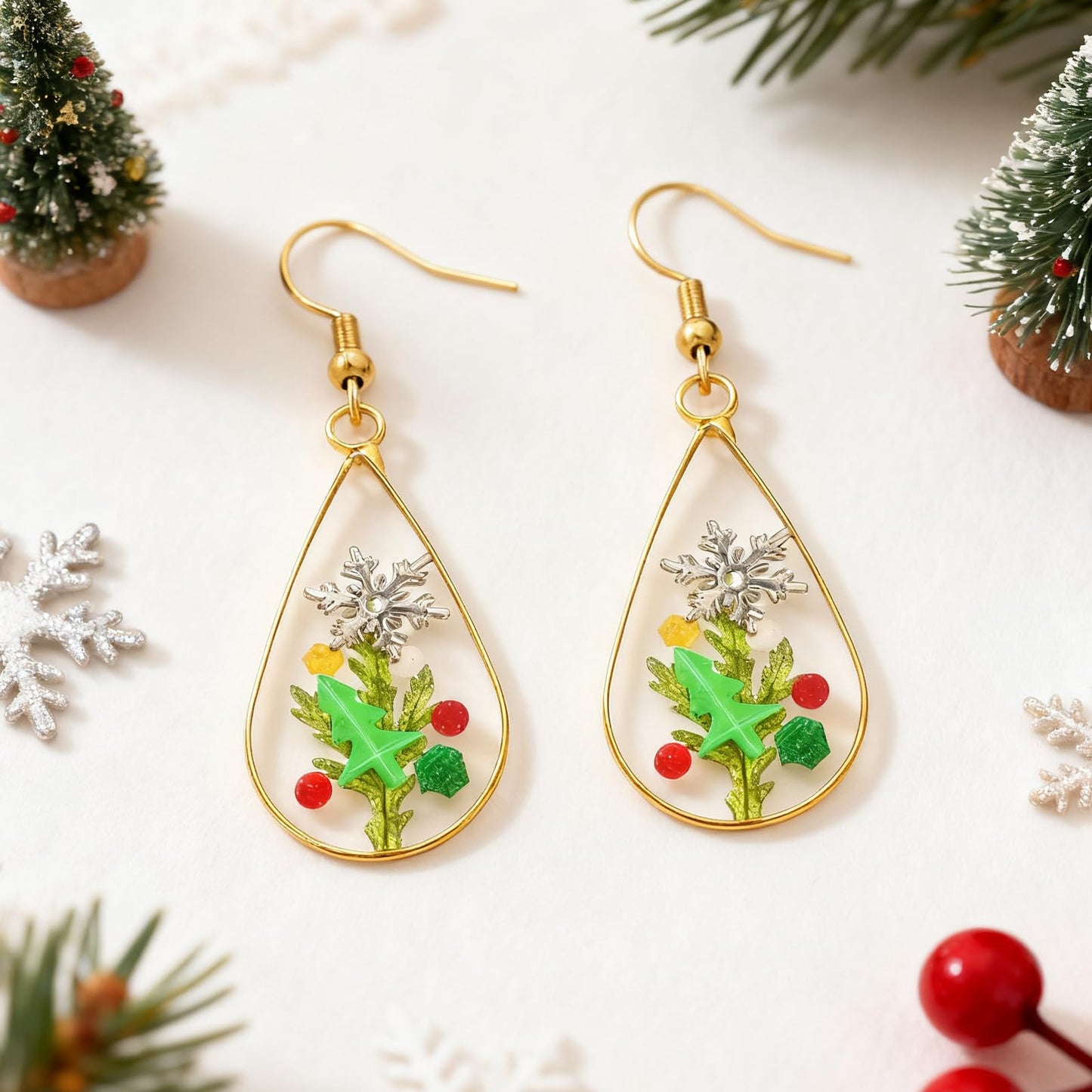 Jean Beau Handmade Pressed Leaf Earrings for Women, Unique Resin Snowflake Green Dried Leaves Gold Plated Teardrop Dangle Drop Nature Floral Earings Fashion Summer Christmas Jewelry Gift