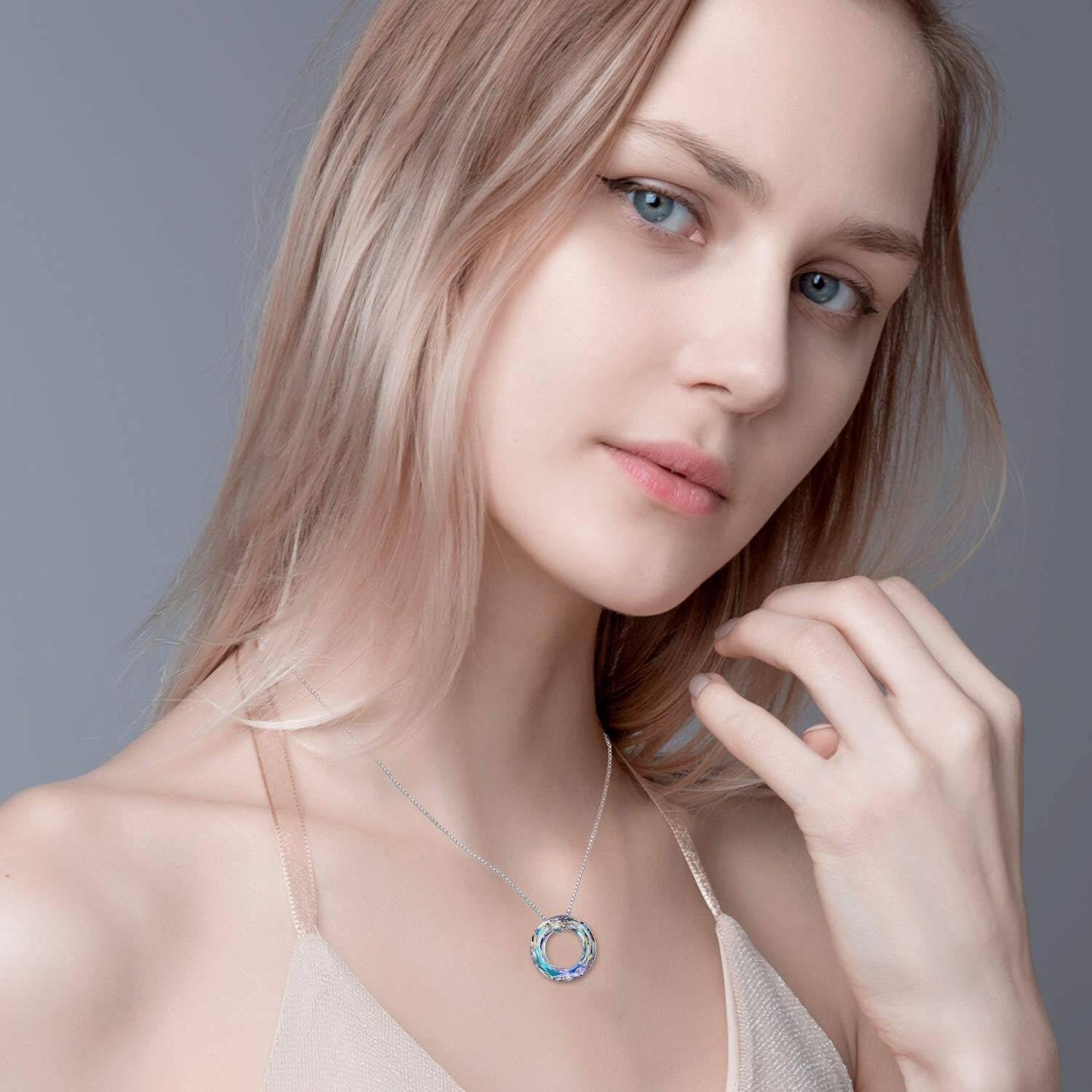 AOBOCO 925 Sterling Silver Circle Necklace with Austrian Crystal, Jewelry for Women Birthday Gift Christmas Holiday Gift（Dia 0.55" Circle AB）
