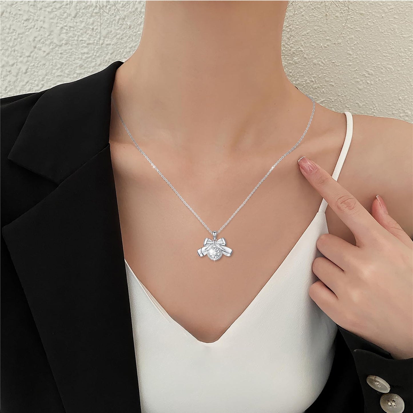 3 Carat Moissanite Necklace 925 Sterling Silver Jewelry 5A Cubic Zirconia Bow Pendant Necklace Gifts for Mom Women Girlfriend Grandma Lover Her Wedding Birthday Anniversary Engagement Valentine's Day