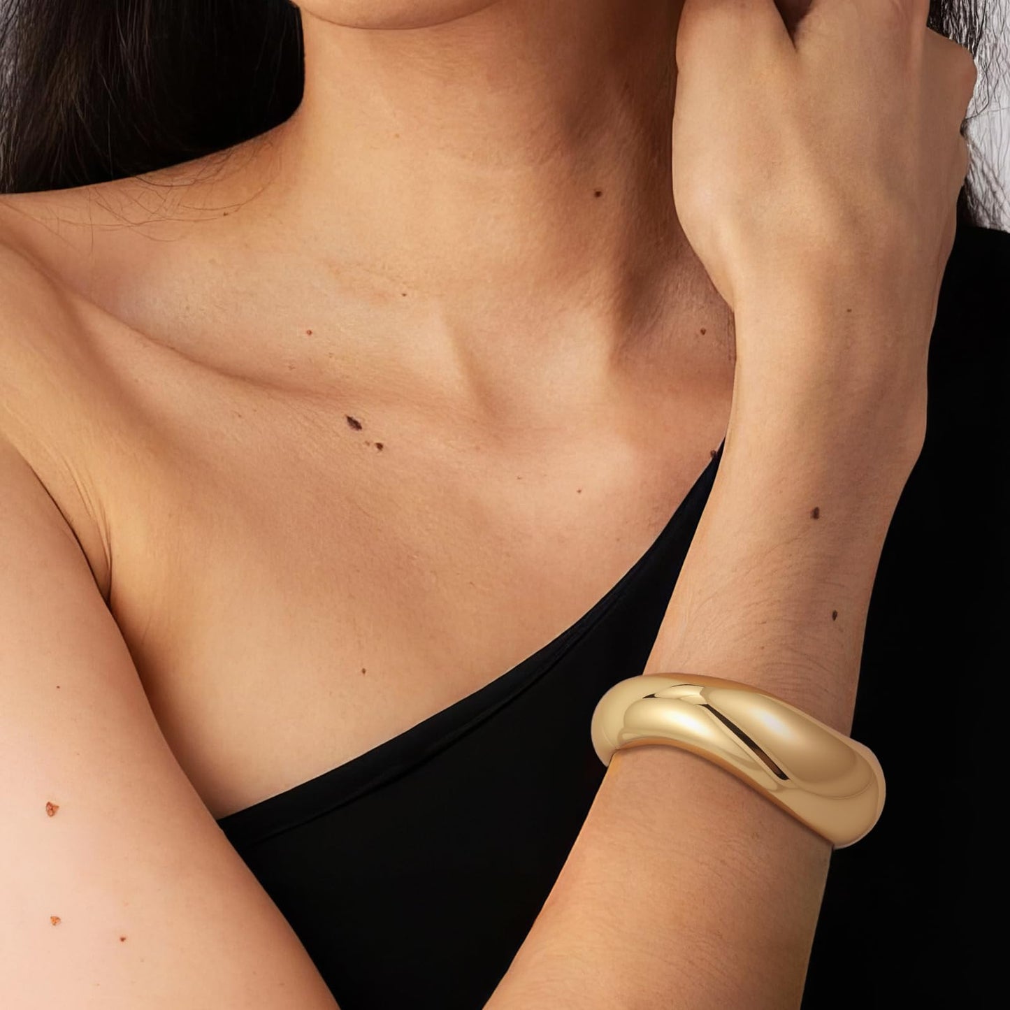 Yowivon Gold Bangles for Women, Irregular Chunky Gold Bracelet Twisted Hinged Bangle Bracelets for Women, Non Tarnish Minimalist Cuff, Trendy Jewelry Gifts for Christmas Valentine Birthday