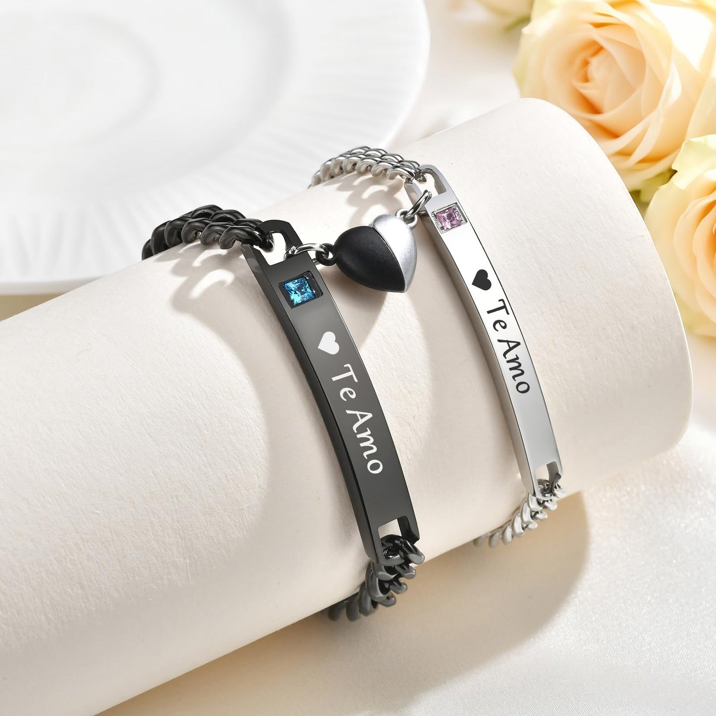Matching Couple Bracelets for Men Women : Te Amo Engraved His Hers Stainless Steel Cuban Link Chain Bracelets Set for Boyfriend Girlfriend Husband Wife, Romantic Gifts for Valentines Birthday