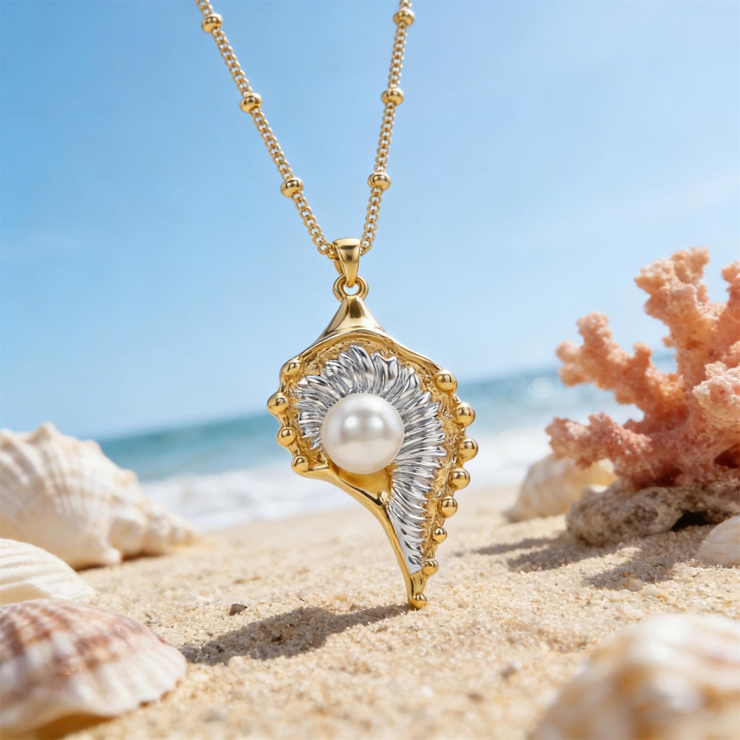 MEVECCO Dainty Gold Conch Shell Pendent Necklace for Women 18K Gold Plated Shell Pearl Necklace Boho Beach Handmade Ocean Jewelry for Holiday