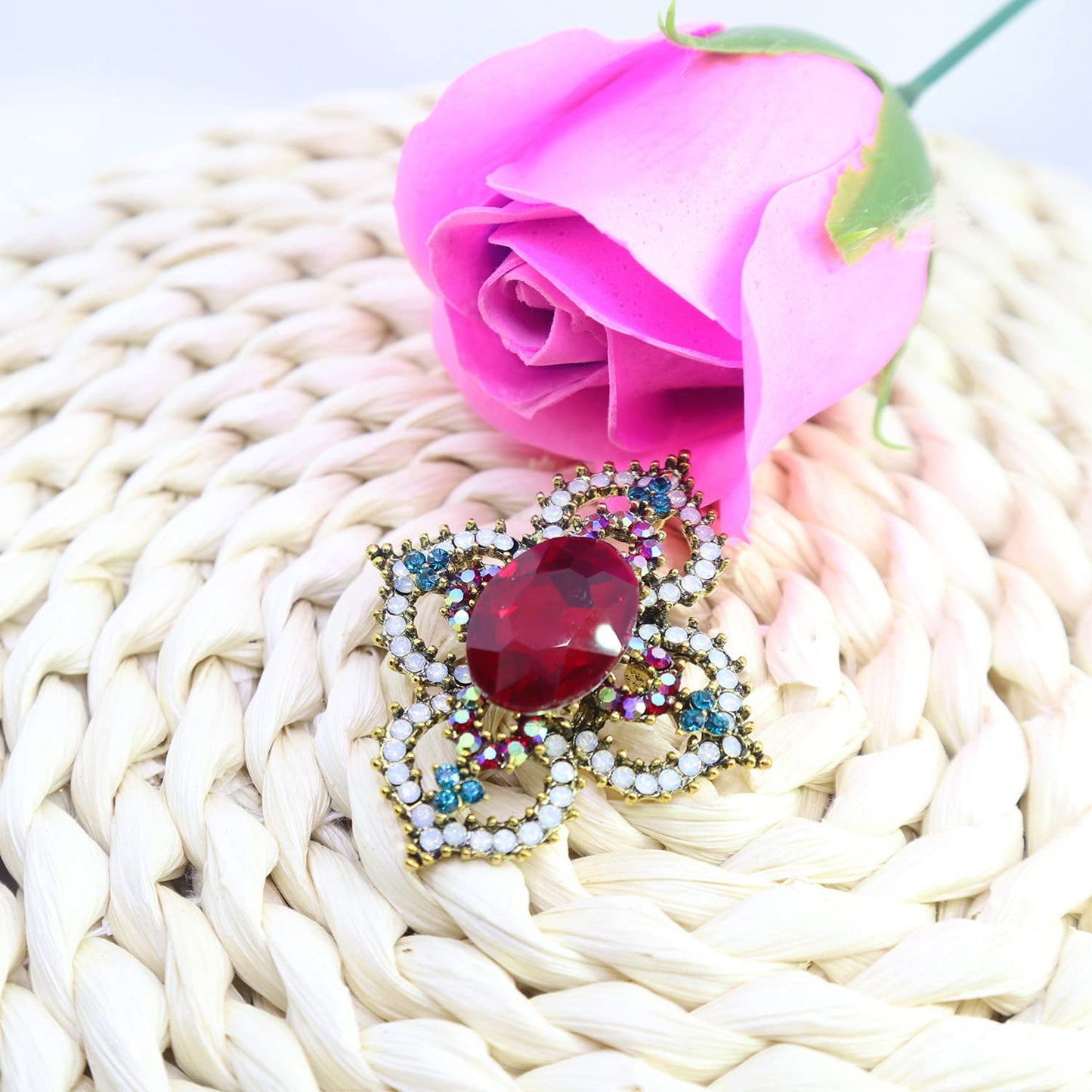 Red Flower Vintage Brooch Pins for Women Girls Fashion Christmas Retro Vintage