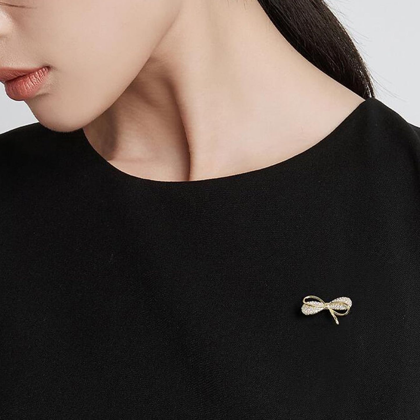 HETICA Women Animal Floral Brooch Pin Accessory Perfect as a Gift for Anniversary Celebrations, Parties, Or Everyday Wear (Bow)