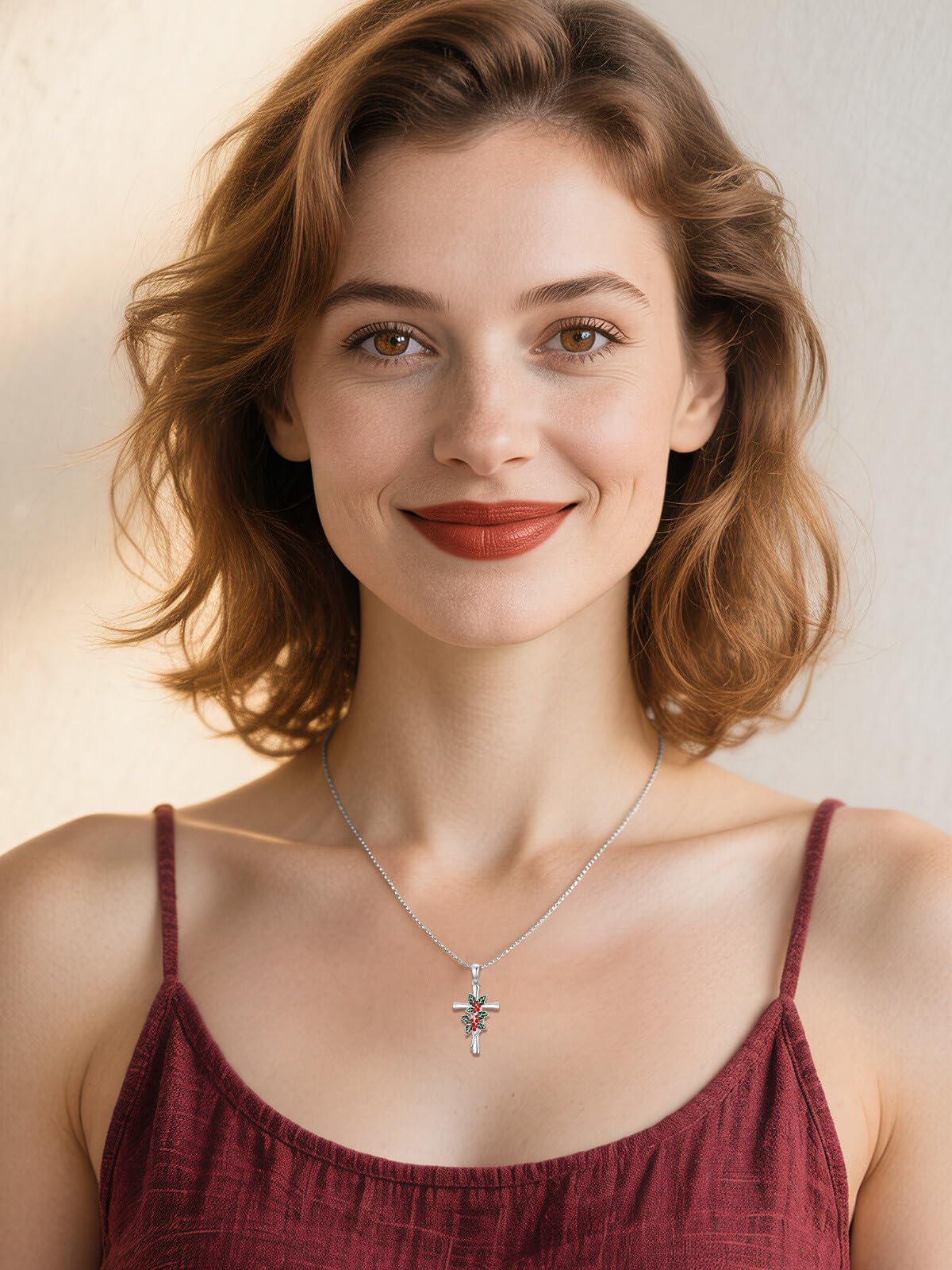 Cargari Holly Cross Necklace for Women 925 Sterling Silver Holly Cross Pendant Necklace Christmas Floral Jewelry Gift for Women