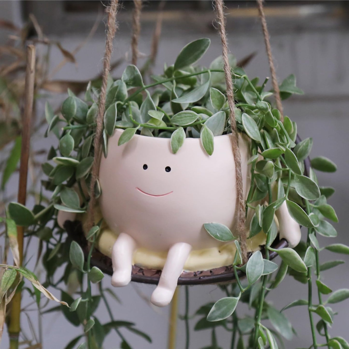 UMESONG Hanging Swing Chair Planter Pot Smiley Face Planter for Indoor Outdoor Plant Cute Head Resin Flower Pots for String of Pearls Plant Live Unique Gift IdeaI for Mother Day, Christmas (Large)