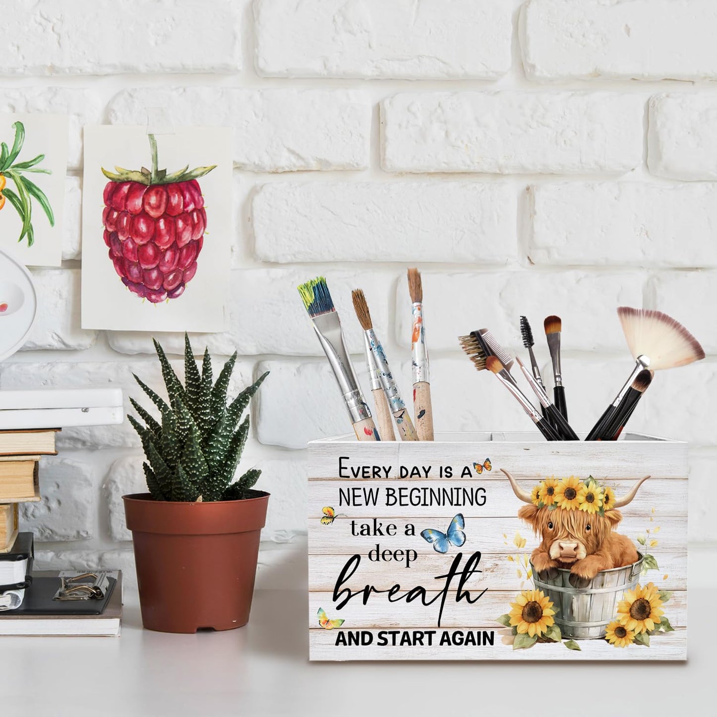 METNBASYY Inspirational Highland Cow Pen Holder for Desk, Highland Cow Lover Gifts Pencil Organizer, Rustic Sunflower Heifer Wooden Box Sign Desk Decor for Girls Room Home Office Decoration
