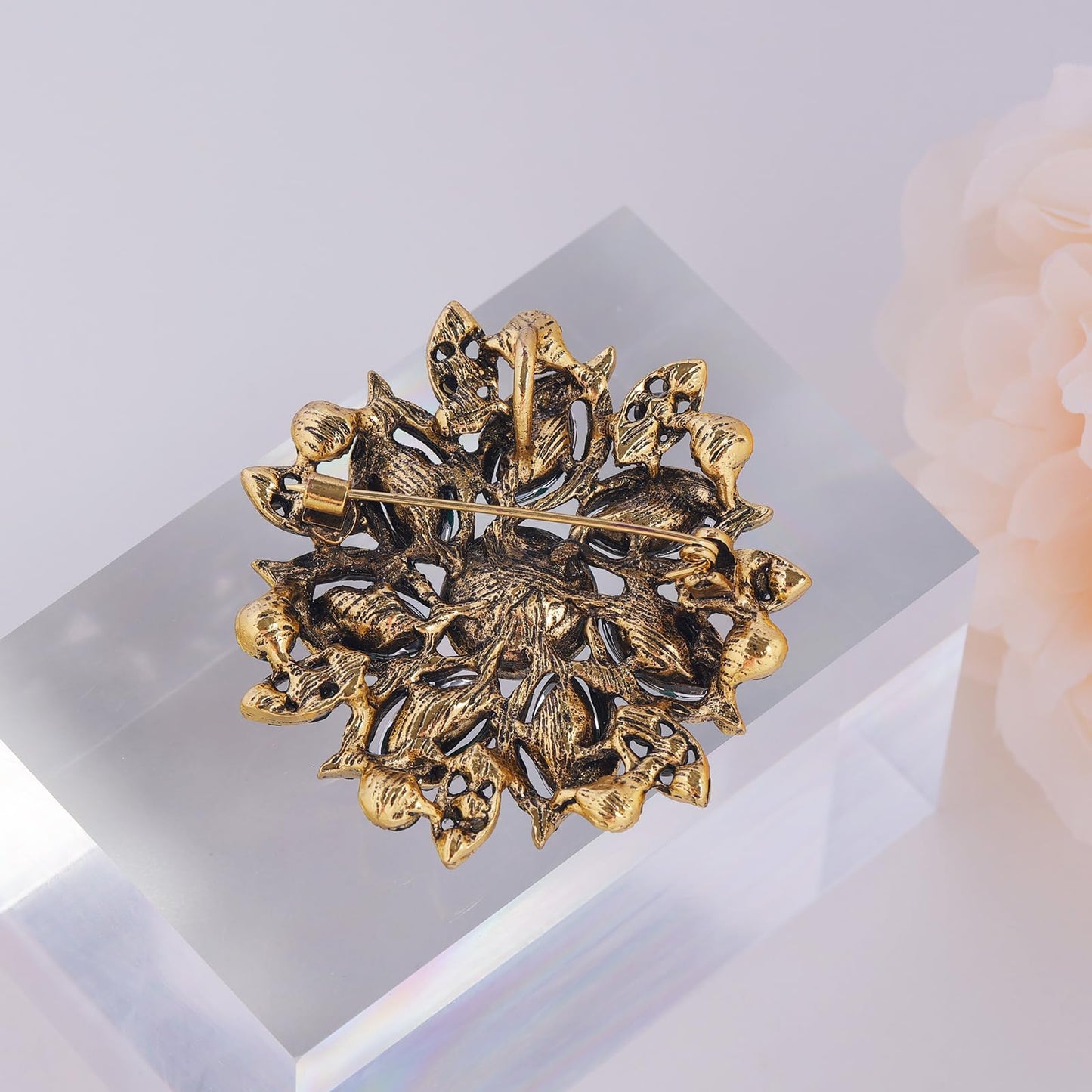 LAXPICOL Vintage Women's Green Austrian Crystal Elegant Flower Brooch Wedding Broach Pin