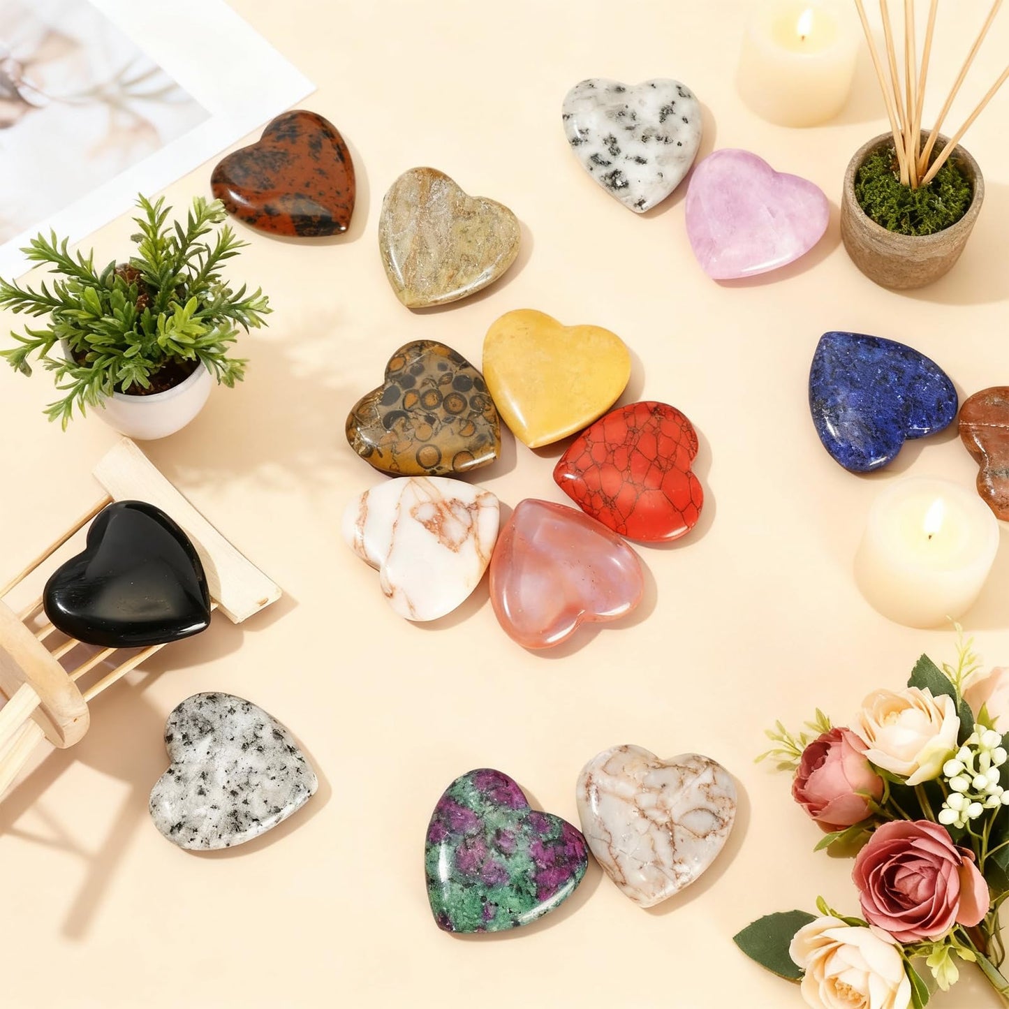 Nuenen 72 Pcs Natural Heart Shaped Crystal Stone 1.2 Inch Worry Stone Bulk Heart Palm Pocket Healing Carved Love Mini Gemstone Decor for Valentines Witchcraft Meditation