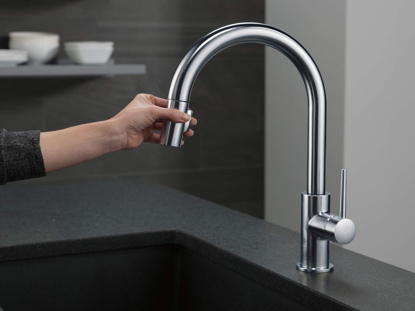 Delta Faucet Trinsic Brushed Nickel Kitchen Faucet, Kitchen Faucets with Pull Down Sprayer, Kitchen Sink Faucet, Faucet for Kitchen Sink with Magnetic Docking, Arctic Stainless 9159-ARLS-DST