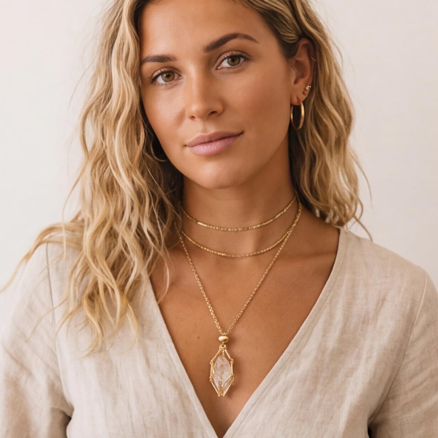 VLIEGEN Crystal Holder Necklace, Stainless Steel Cage for Stone Adjustable Natural Crystal Cage Holder Necklaces Quartz Natural Gemstone Jewelry for Women Men BL L