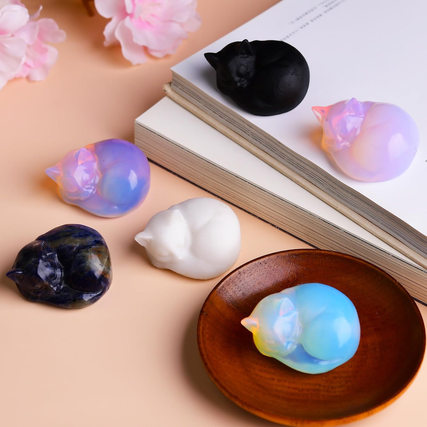 Ytbeoxk 2.1 Inch White Jade Cat Crystal Statue, Healing Crystal Sleeping Cat Gemstones Decorations, Lucky Cute Kitten Figurines, Gift Home Office Desk Decor for Cat Lover Man Woman