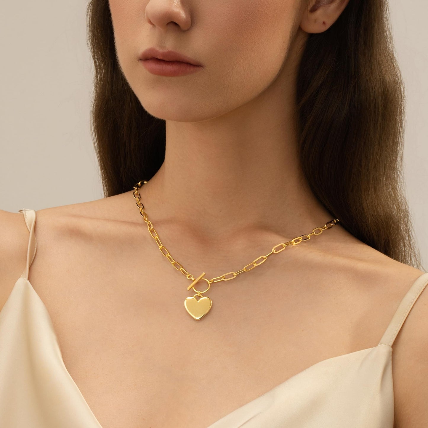 Rebinra Heart Necklaces for Women, 14K Gold Plated Heart Pendant Necklaces for Women Trendy Heart Locket Chunky Gold Necklace Dainty Gold Chain Necklace Jewelry Christmas Birthday Gifts for Women