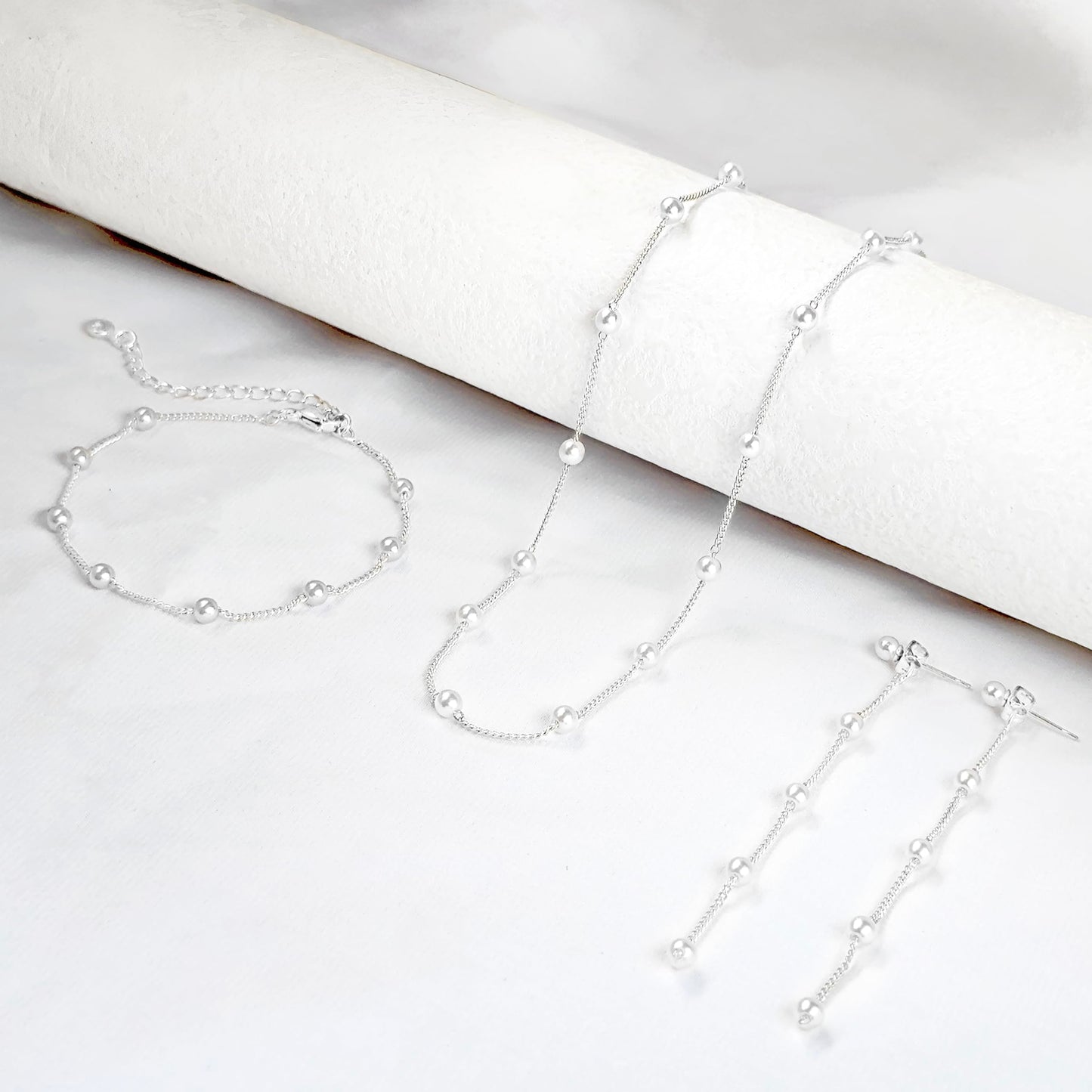 Zeffy Silver Jewelry Set for Women Dainty Pearl Necklace and Earring Set Pearls Drop Dangle Earrings Pearls Bracelets Wedding Pearl Jewelry Gift for Brides Gift 3pcs