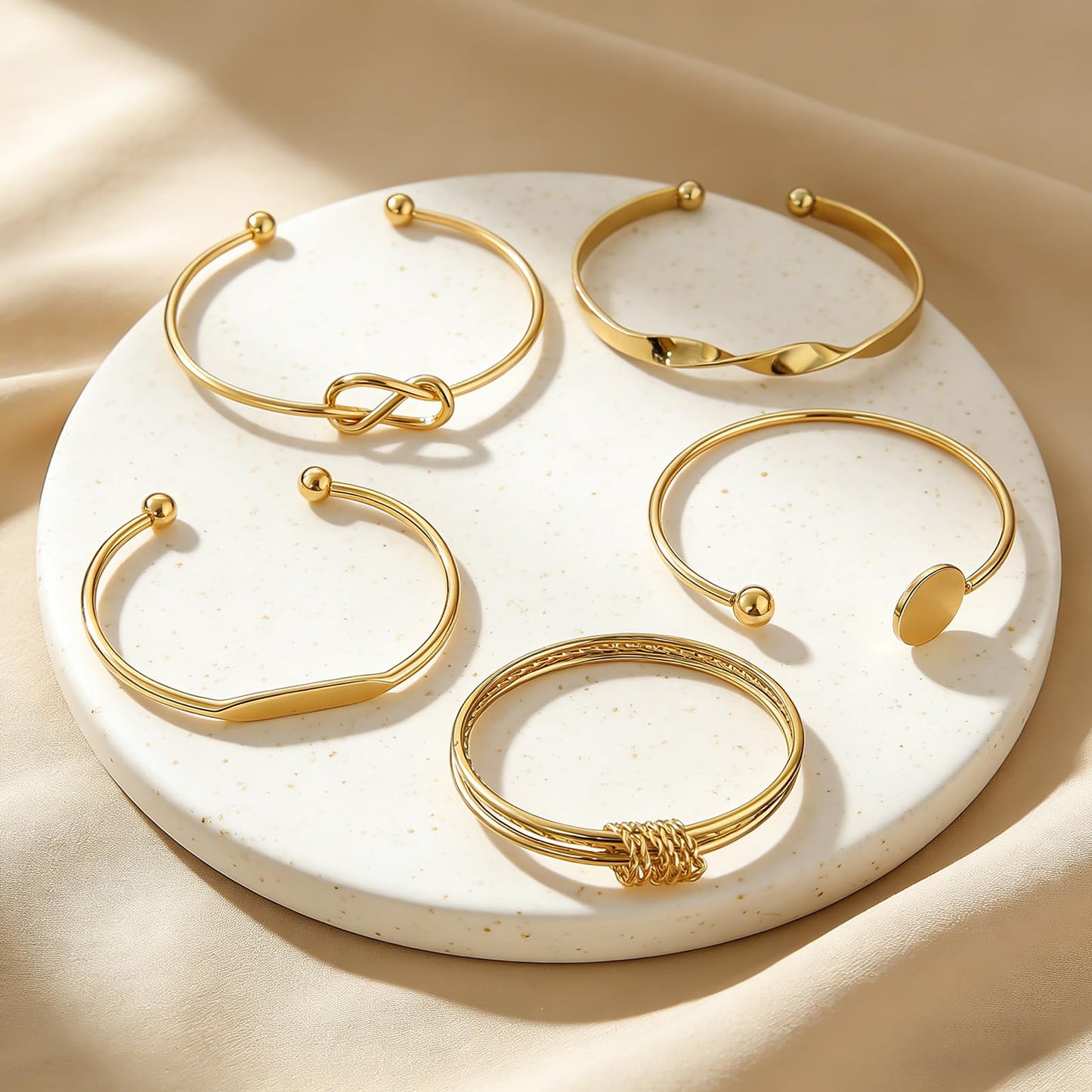 VEINARDYL Gold Bracelets set for Women, Gold Plated Bangles Cuff Bracelets Stack, Open Adjustable Bangles Fashion Accessories Jewelry Set for Gifts Birthday Valentines Day