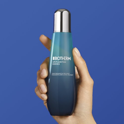 Biotherm Life Plankton Clear Essence, Moisturizing Face Essence for All Skin Types with Biotech Plankton, Regenerating Care to Nourish, Protect and Plump Skin, 4.2 Fl. Oz.