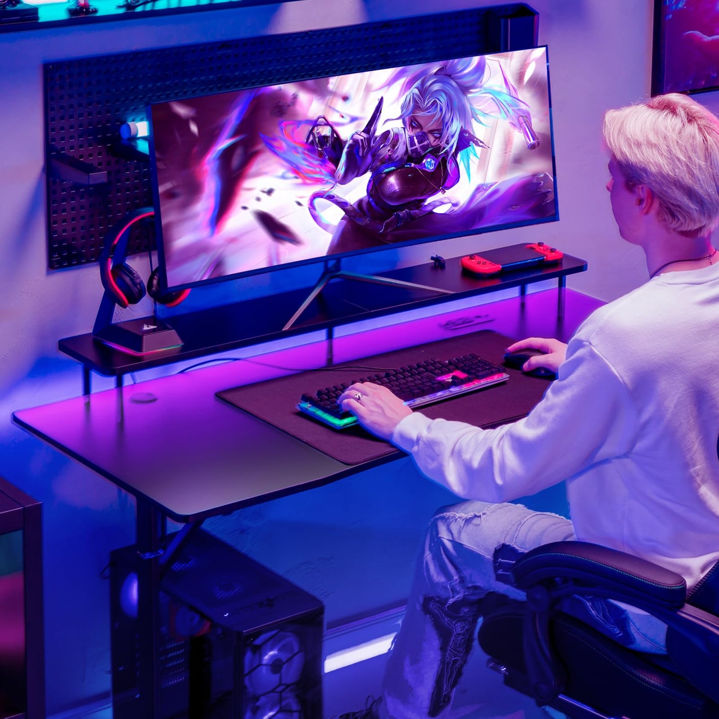 GTRACING Gaming Desk with LED Lights, 55 Inch Large Computer Gamer Desk with Monitor Stand & Power Outlet, Ergonomic Carbon Fiber Surface Gaming Table with Mouse Pad for Home Office, Carbon Black