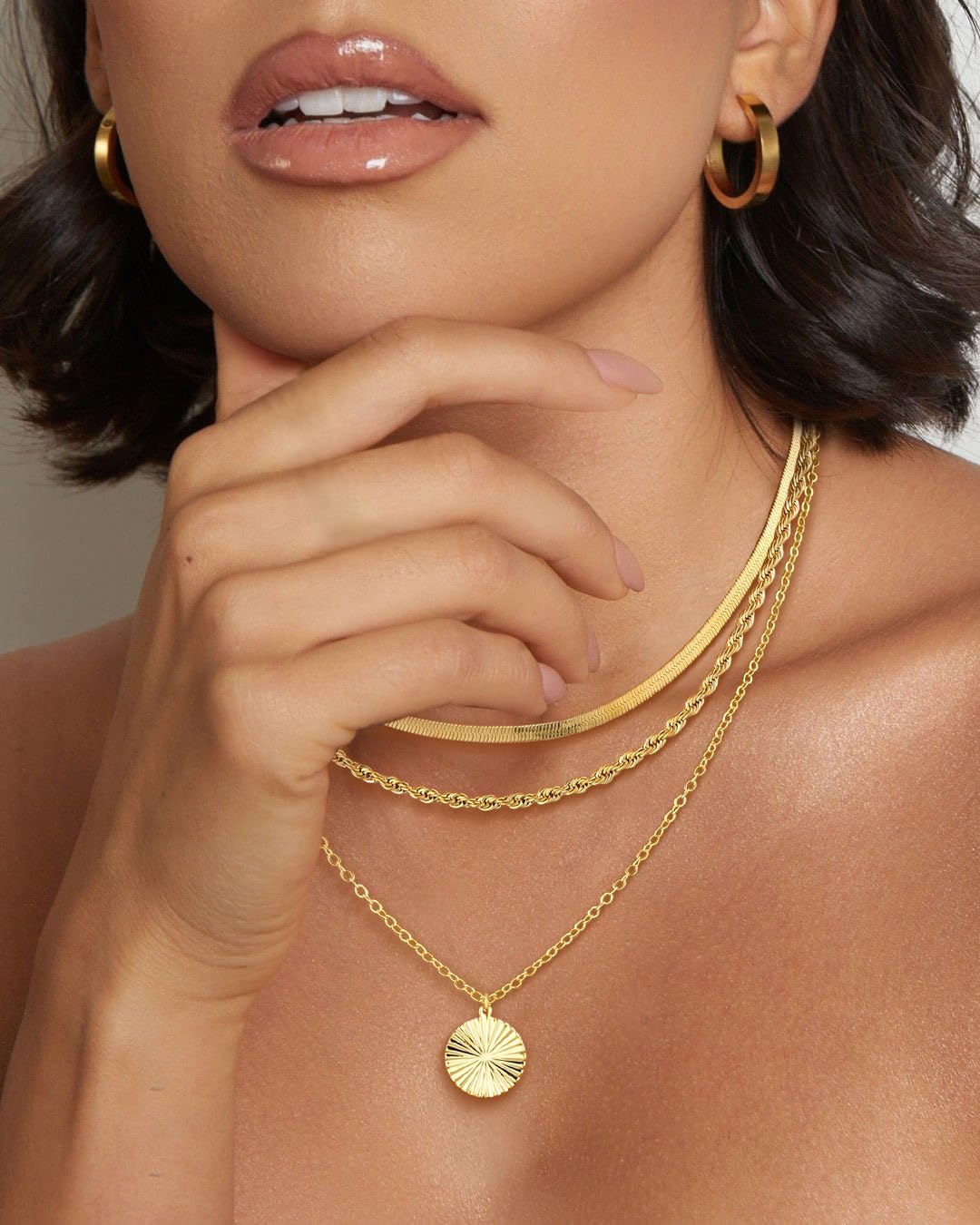 AGWOLF Gold/Silver Layered Necklaces for Women,Dainty 14k Gold Plated Stackable Choker Necklaces for Women,Trendy Layering Coin Chain Pendant Jewelry Set Gifts