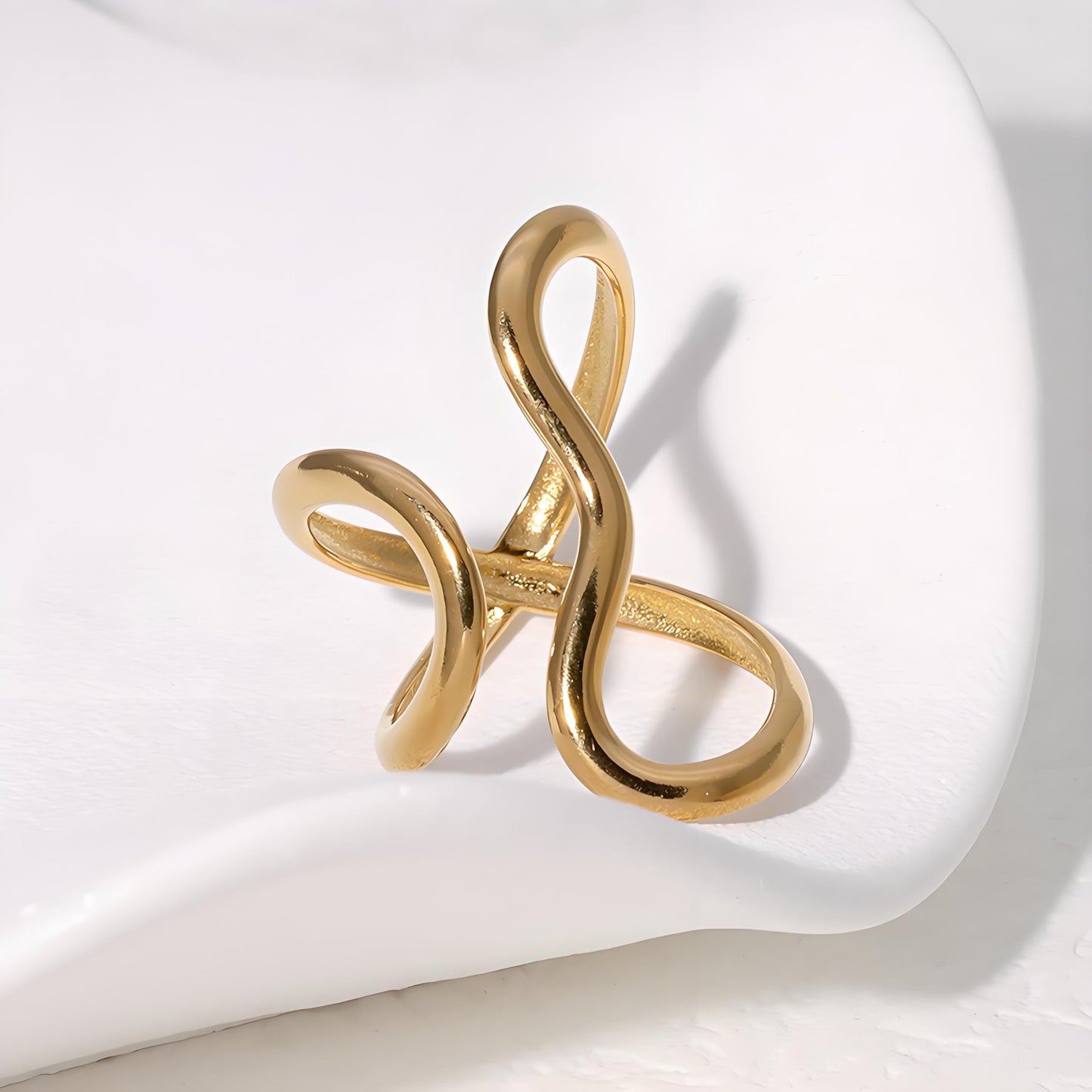 AIETUE Chunky Rings For Women, Gold Silver Thumb Ring Asymmetrical Wavy Curve Ring Adjustable Non Tarnish Dainty Stainless Steel New Year Anniversary Birthday Jewelry Gift (Wavy Gold+Silver)