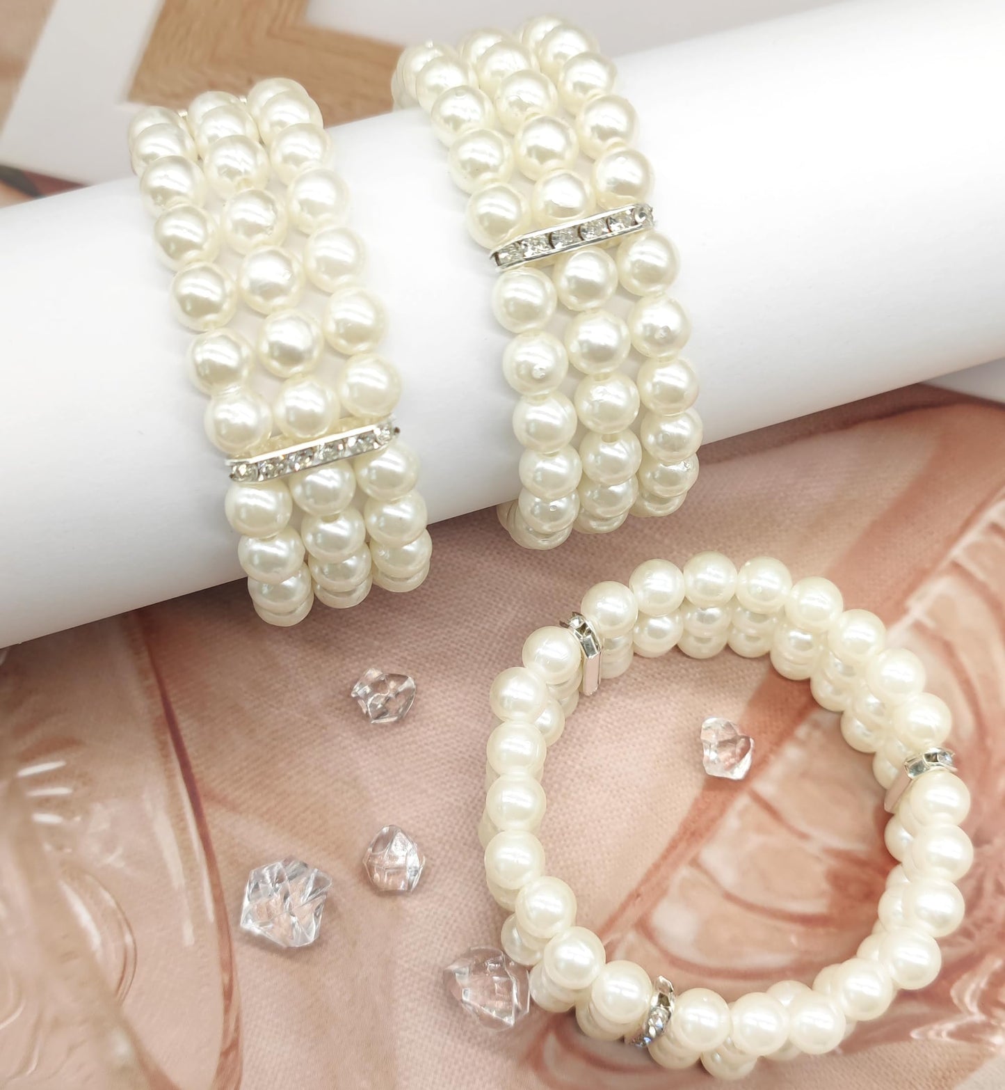 MONAZEO 2-8Pcs Vintage Pearl Bracelet 3-Row Pearl Stretch Bracelet Multi-Layered Elastic Bangle Bridal Wedding Jewelry 1920s Flapper Costume Accessories for Women