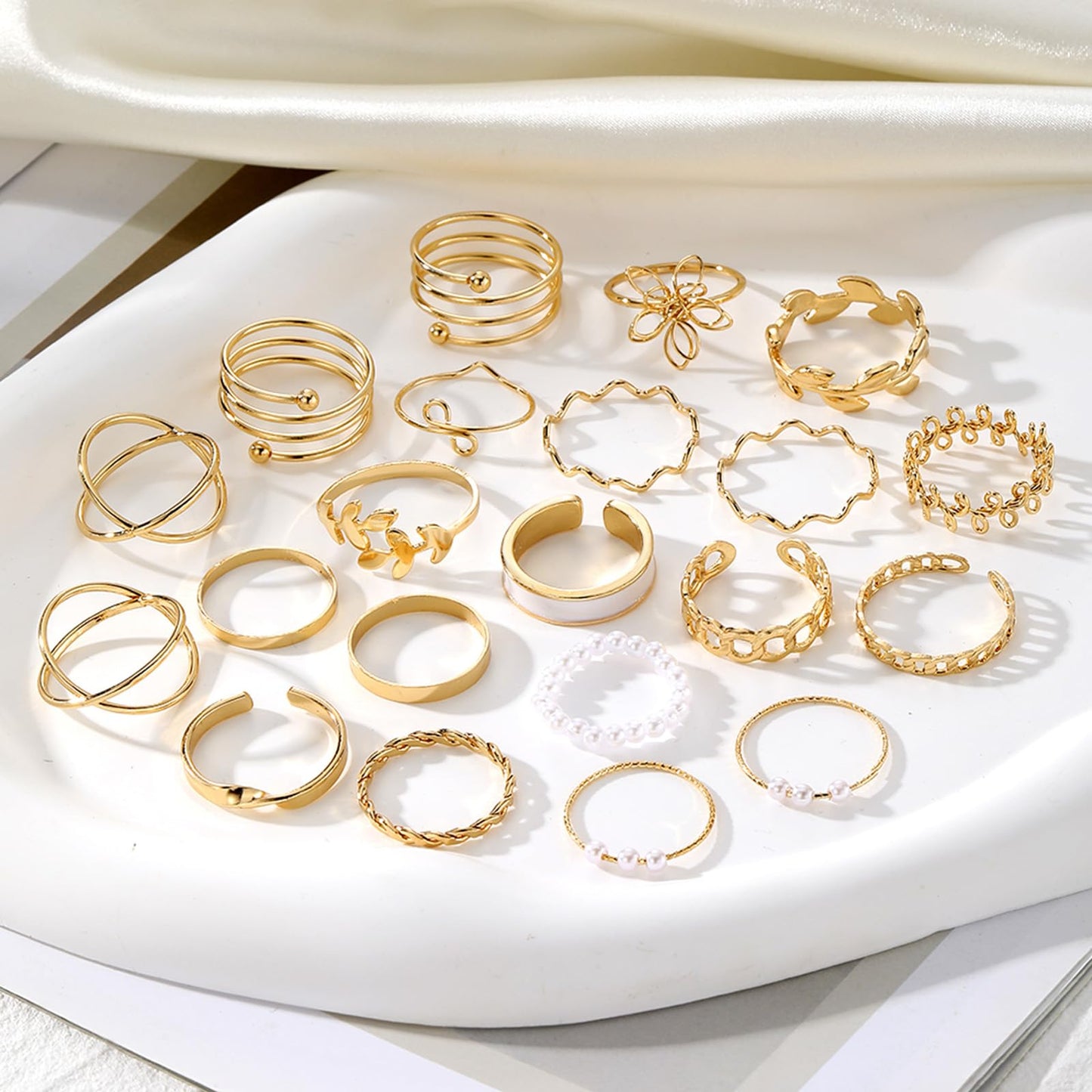 IFKM 21 Pcs Gold Knuckle Rings Set For Women Vintage Stackable Joint Finger Midi Rings Dainty Cubic Zirconia Crystal Simple Twist Hollow Cute Rings Pack Jewelry Gift (Forest Of Flowers, Gold)