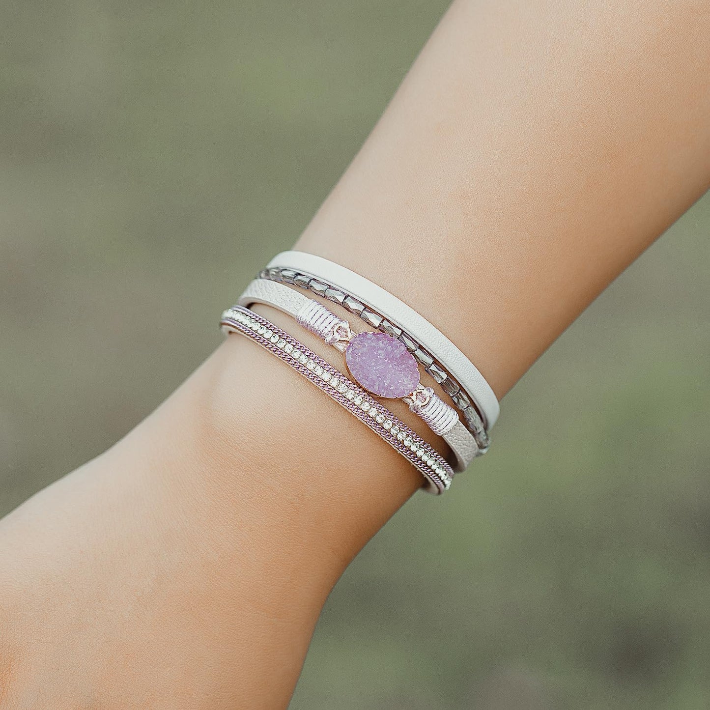 FANCY SHINY Boho Leather Wrap Bracelet Stackable Chunky Crystal Cuff Bracelets with Magnetic Clasp Cowboy Cowgirl Western Summer Beach Outfits Jewelry Gifts for Women (7.7", Purple)