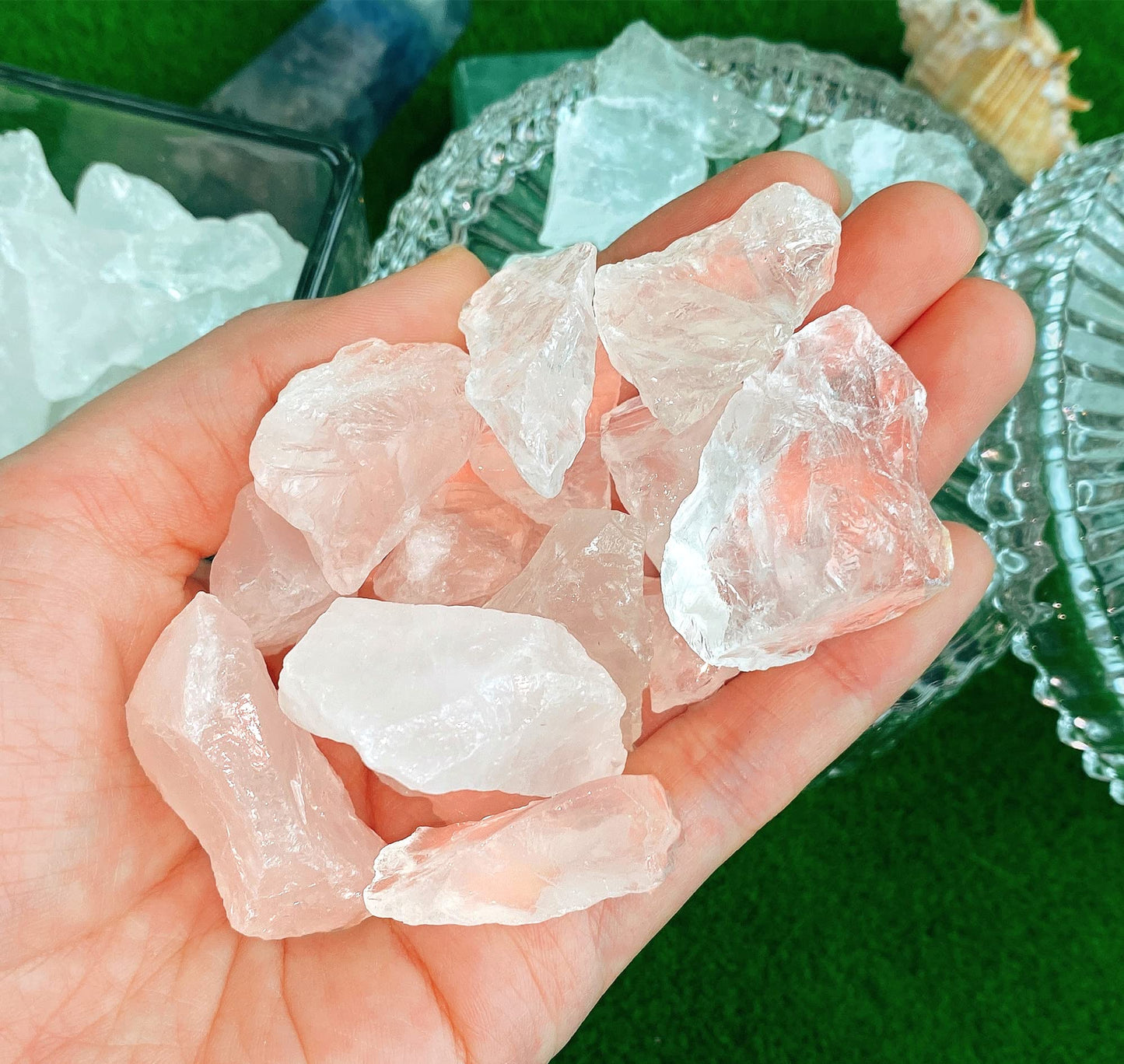 QINJIEJIE Clear Quartz Crystals Raw Stones Bulk Healing Crystal Large 1" Gemstones Rocks for Tumbling Cabbing Fountain Rough Quartz Decor Polishing Wicca Reiki Stone