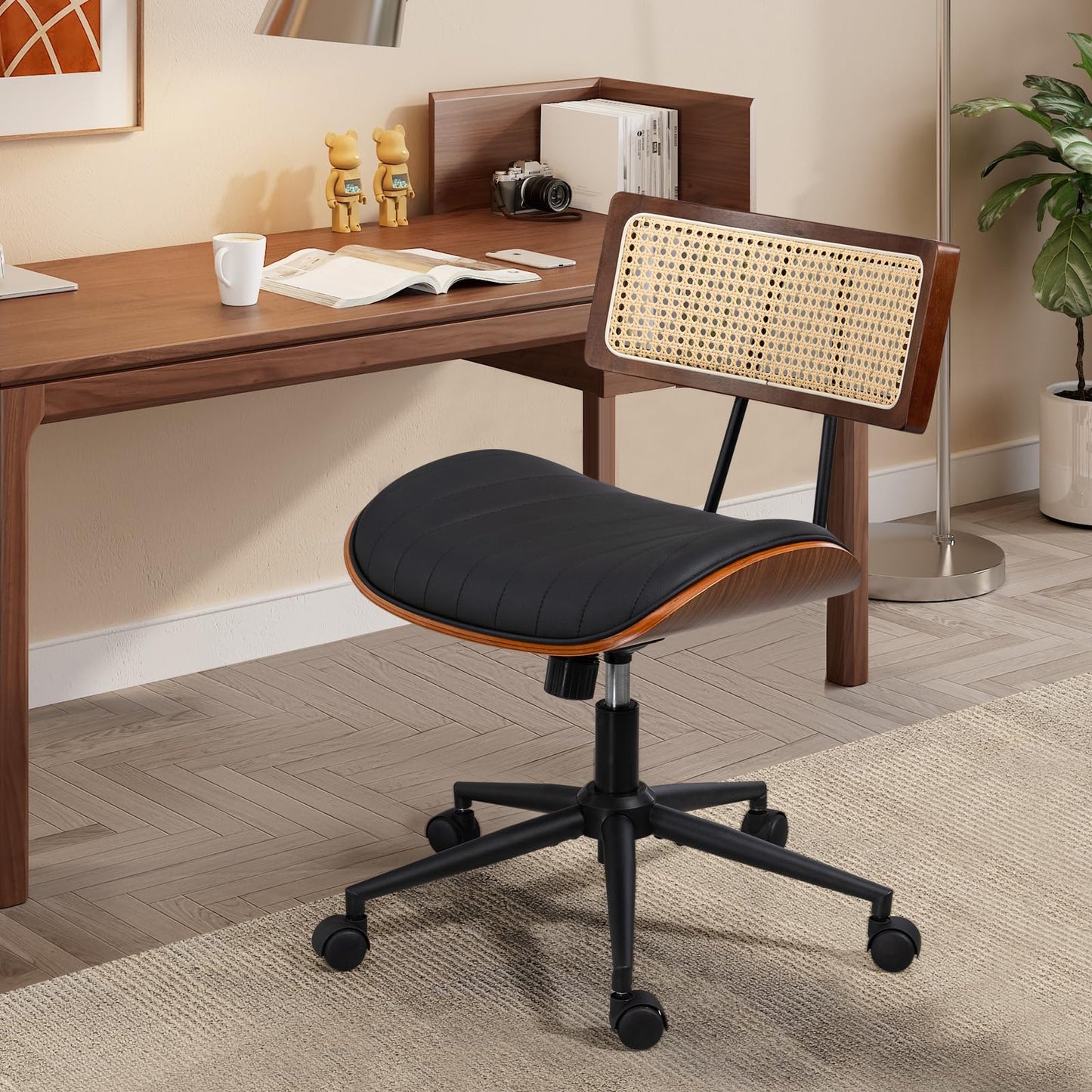 Newnno Home Office Chair with Wheels, Adjustable Height Desk Chair with Rattan Backrest, Leather Swivel Computer Chair, Armless Modern Walnut Chair for Office, Meeting Room, Black