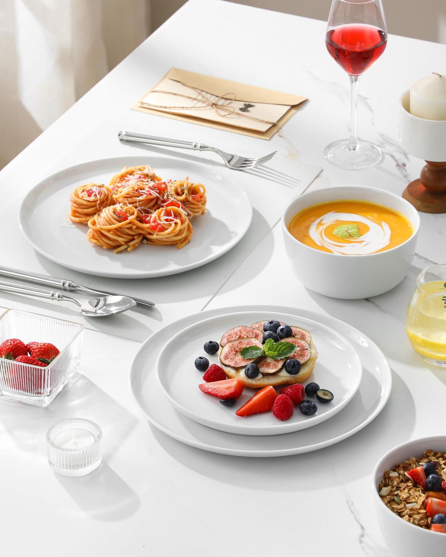 MALACASA 24 Pieces Gourmet Porcelain Dinnerware Sets, Premium Plates and Bowls Set, High-Fired Ceramic Dishes Set for 8, Chip & Scratch Resistant, Microwave Dishwasher Safe, White, Series LEXI