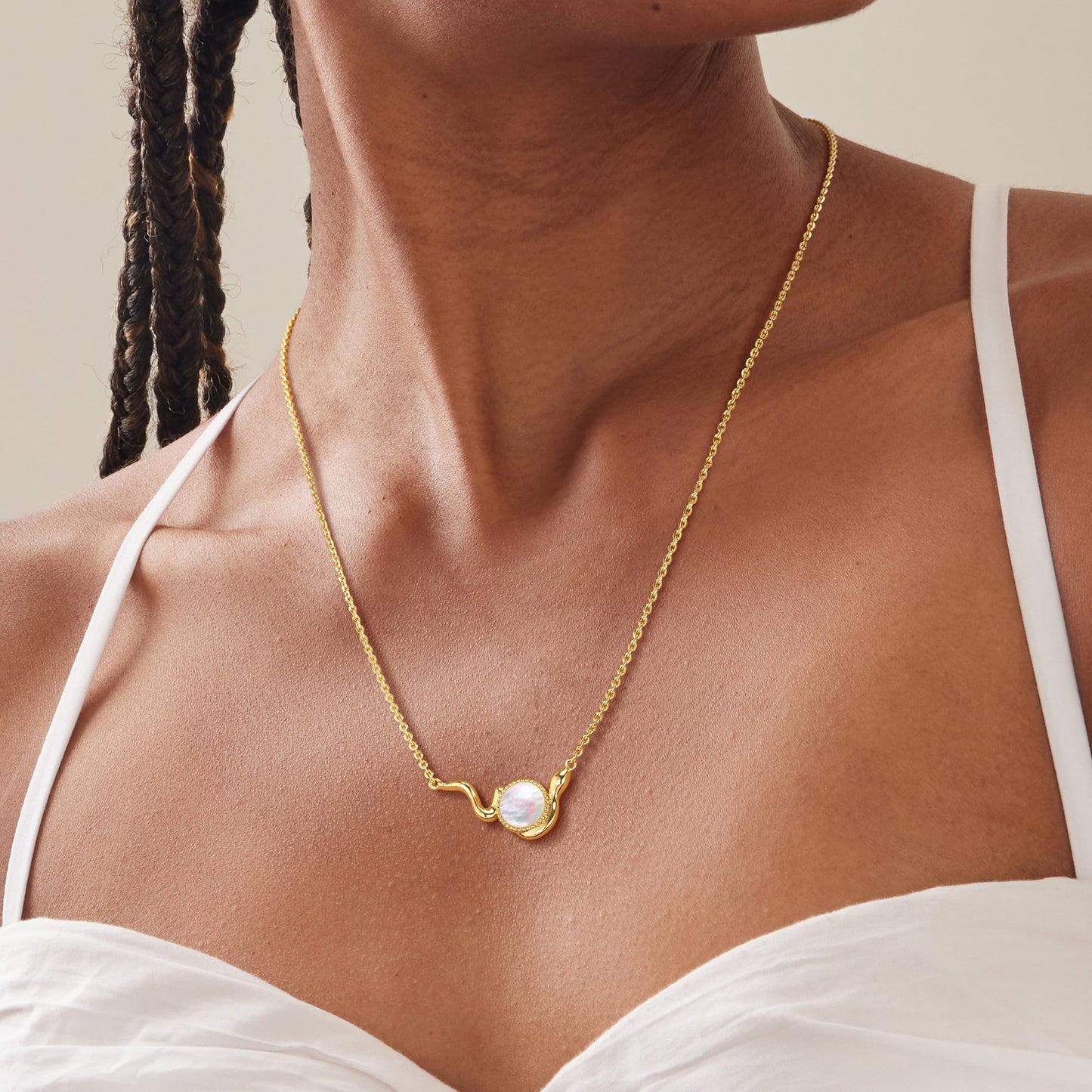 Fettero Dainty MOP Necklaces for Women, 14K Gold Plated Snake Pendant Cute Charm Neclace Delicate Pearl Beach Gold Necklace for Women Jewelry Gift