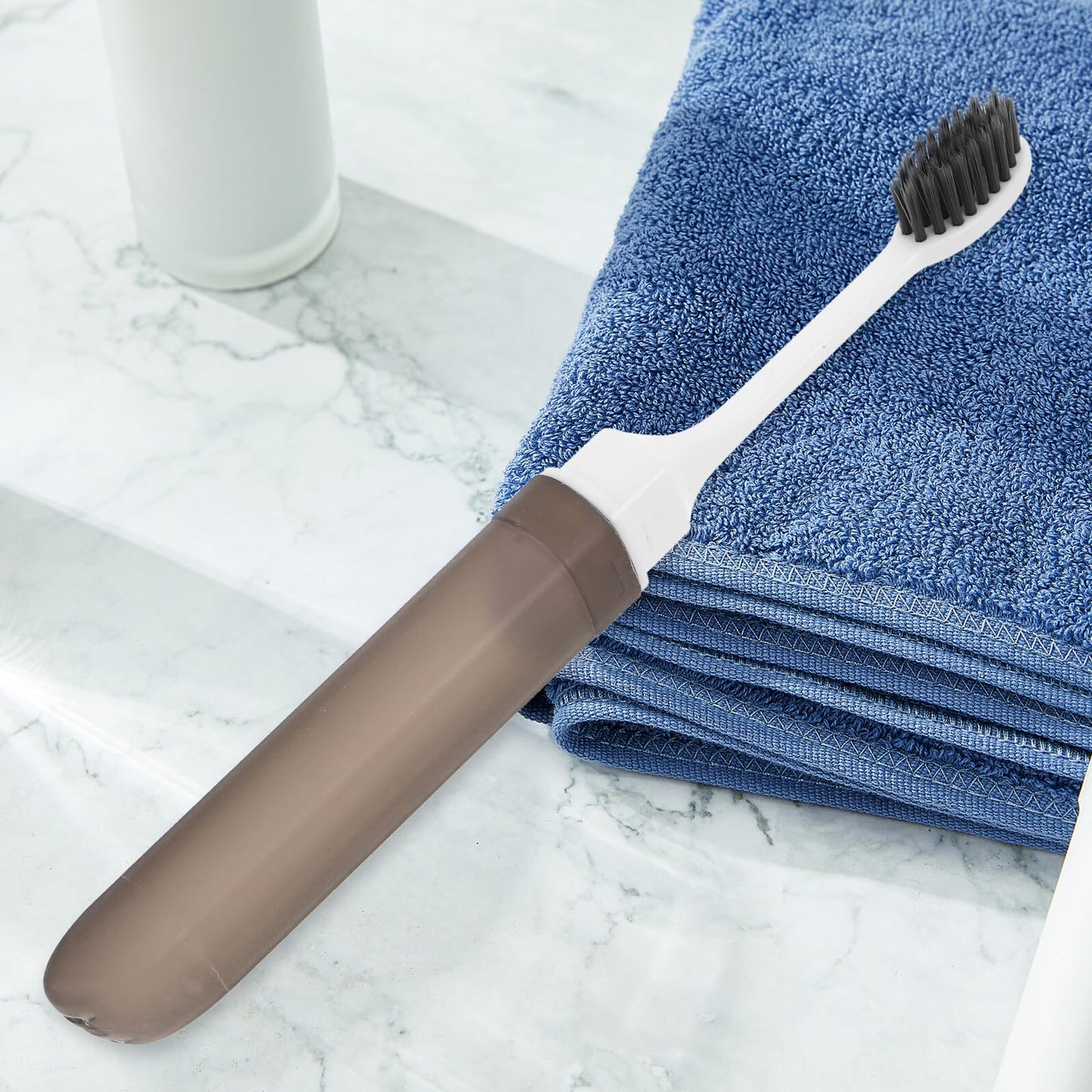 HIAKDOFT Portable Folding Toothbrush Set 5pcs with Soft Bristles Compact Travel Size Toothbrush Kit for Business Trips Hotel Use and Daily Household Oral Care