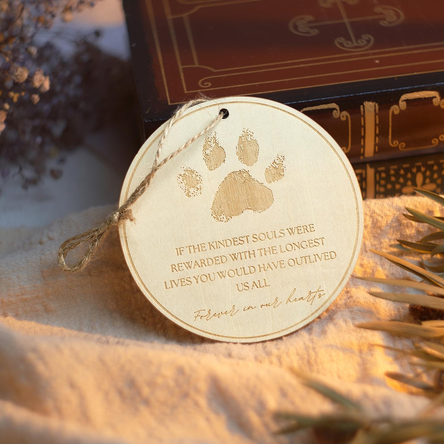 Pet Loss Bereavement Gift Box – Sympathy Gift for Loss of Dog, Pet Memorial Set with Photo Frame, Remembrance Ornament, Memory Candle & Hot Water Bottle, Condolence Comfort Gift for Grieving Pet Owner