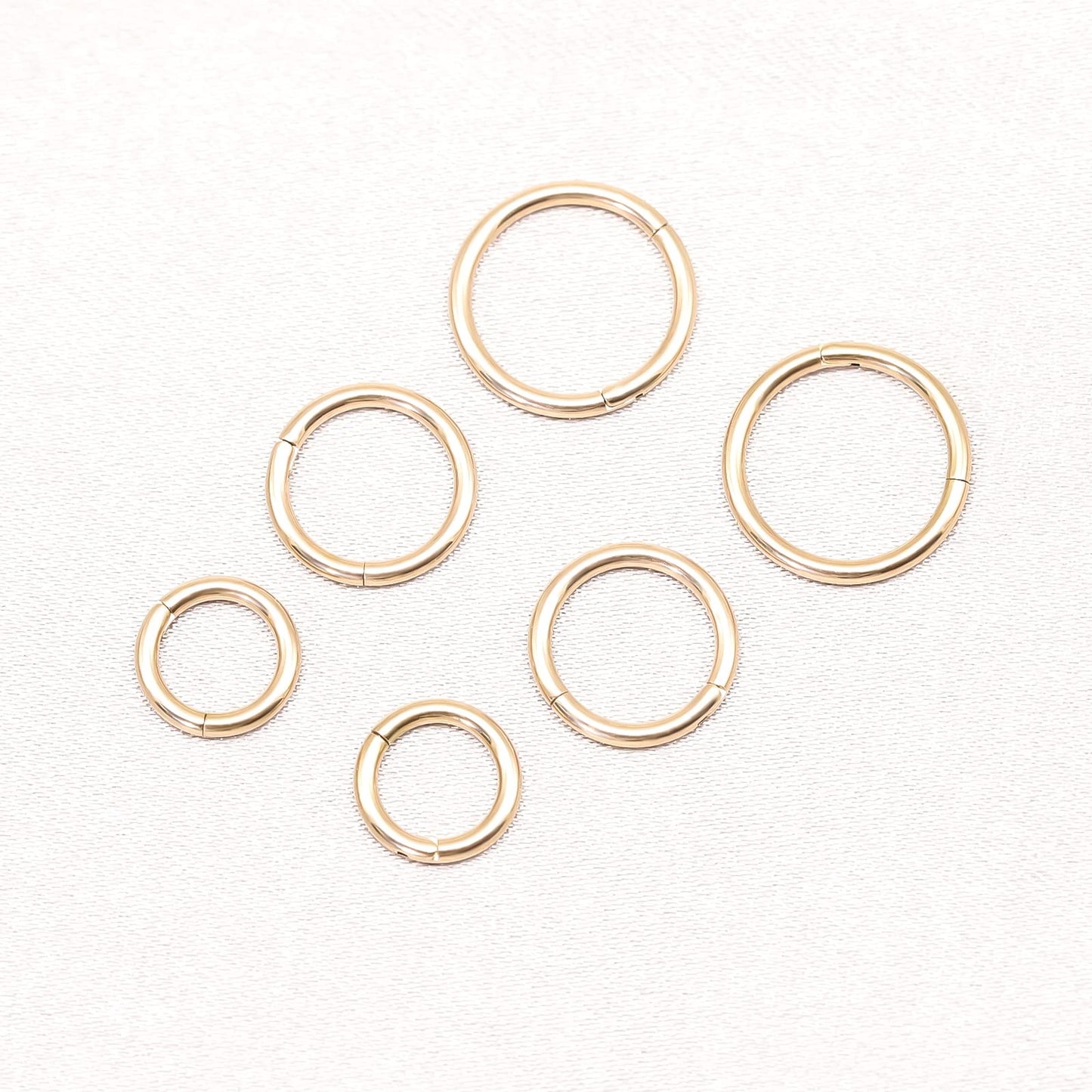 BOGKU 6pcs G23 Titanium Septum Rings 16G Diameter 6mm/8mm/10mm Hinged Nose Ring Hoops for Women Men Girls Cartilage Hoop Earrings Body Piercing Rings Lip Rings