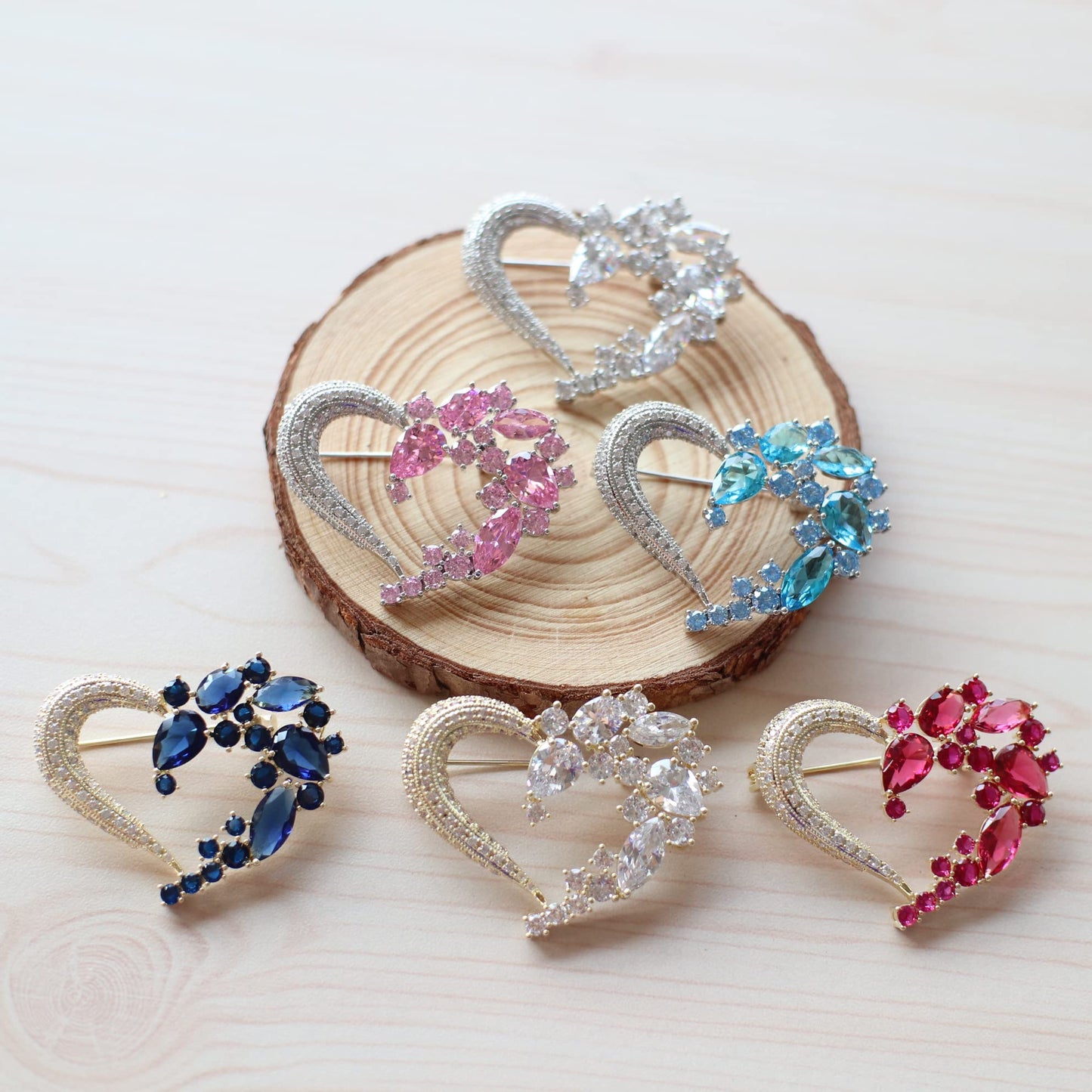 Heart Brooch Pins for Women Fashion Valentine Love Sliver Pink Jewelry