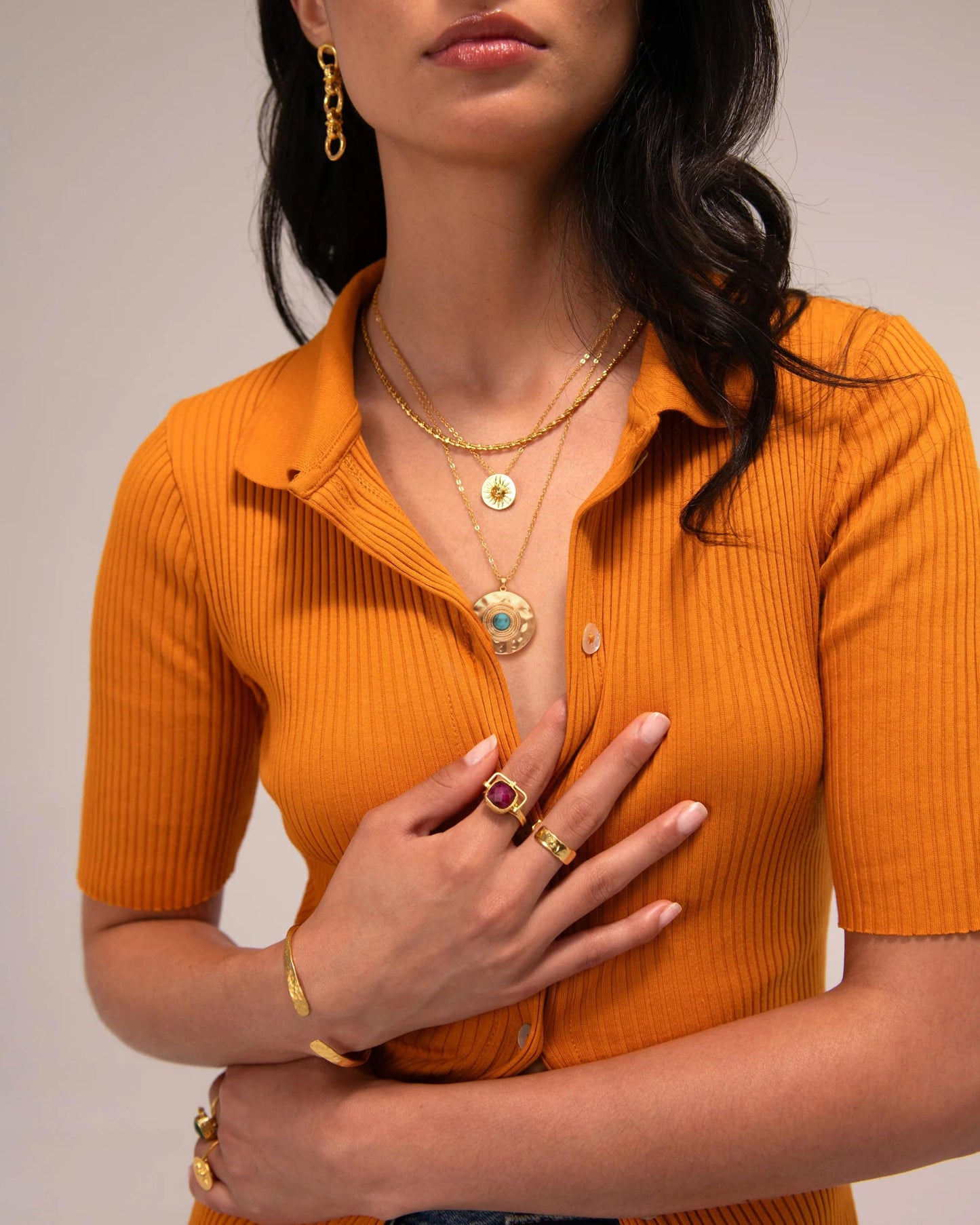 CANEVINKA 18K Gold Plated Bohemian Turquoise Pendant Necklace for Women Hammered Texture Coin Necklace Jewelry