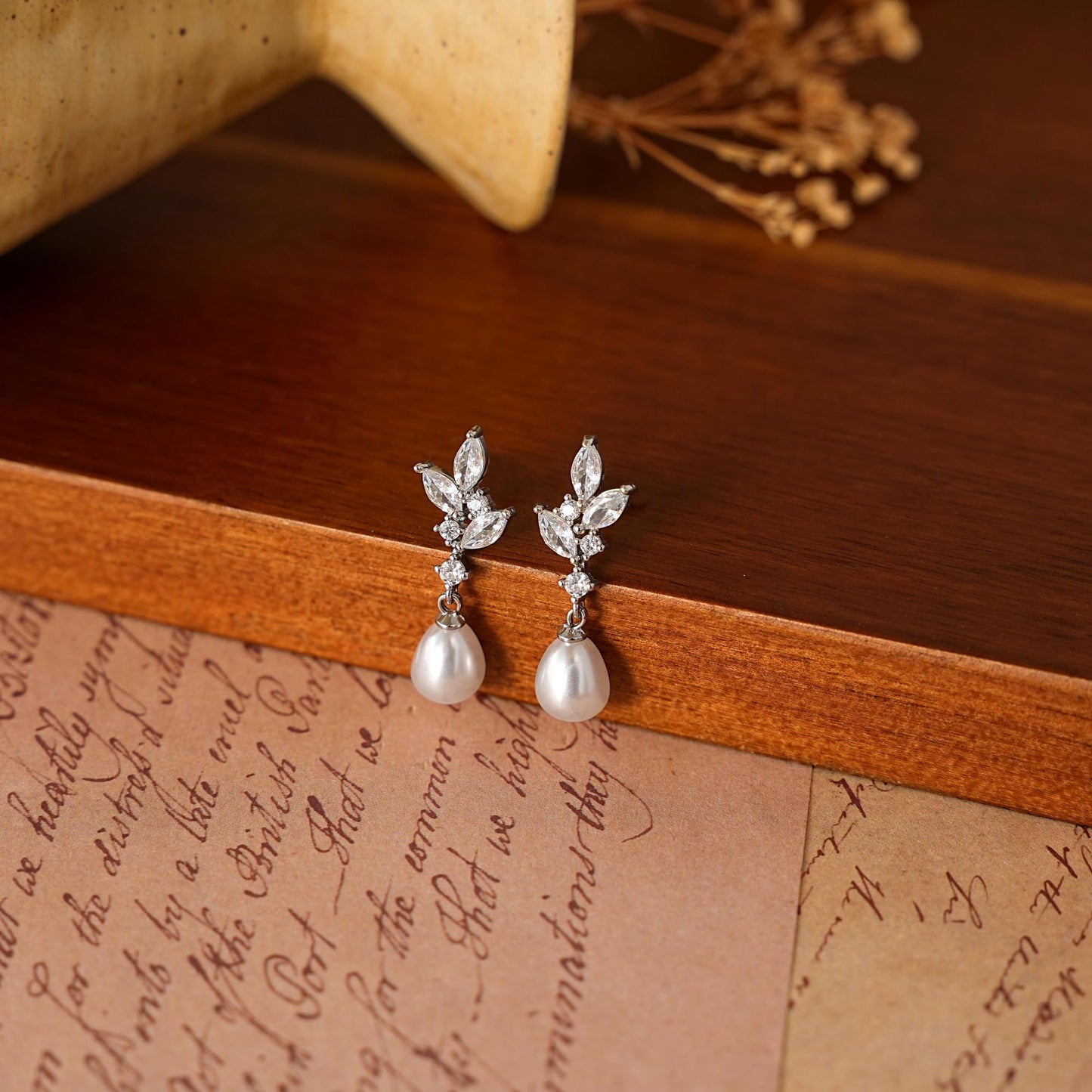 Pearl Earrings for Women, 14k Gold Plated Trendy Diamond Pearl Drop Earrings Hypoallergenic Dainty Bridal Gifts Wedding jewelry for Women