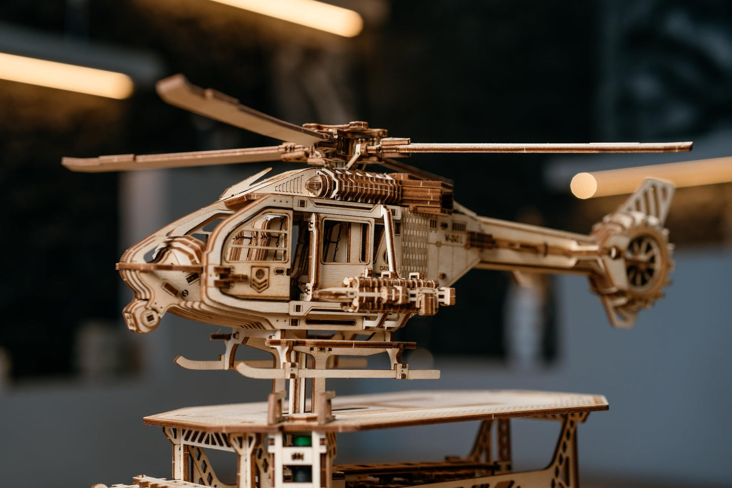 Wood Trick Thunder Chopper Electric Helicopter 3D Wooden Puzzles for Adults to Build - Spinning Rotors & Blades - Detailed Design - Mechanical Wooden Model Kits for Adults to Build