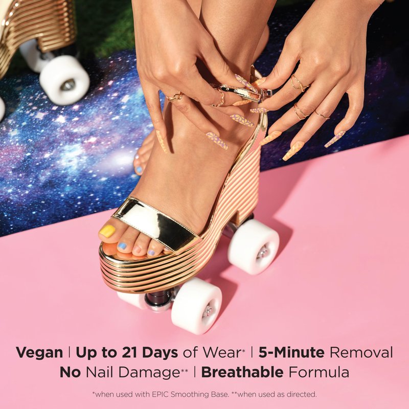 CND SHELLAC™ GEL NAIL POLISH, Durable Nail Gel Polish Color Coat with Curve-hugging Brush, Of the Moment, 0.25 fl oz