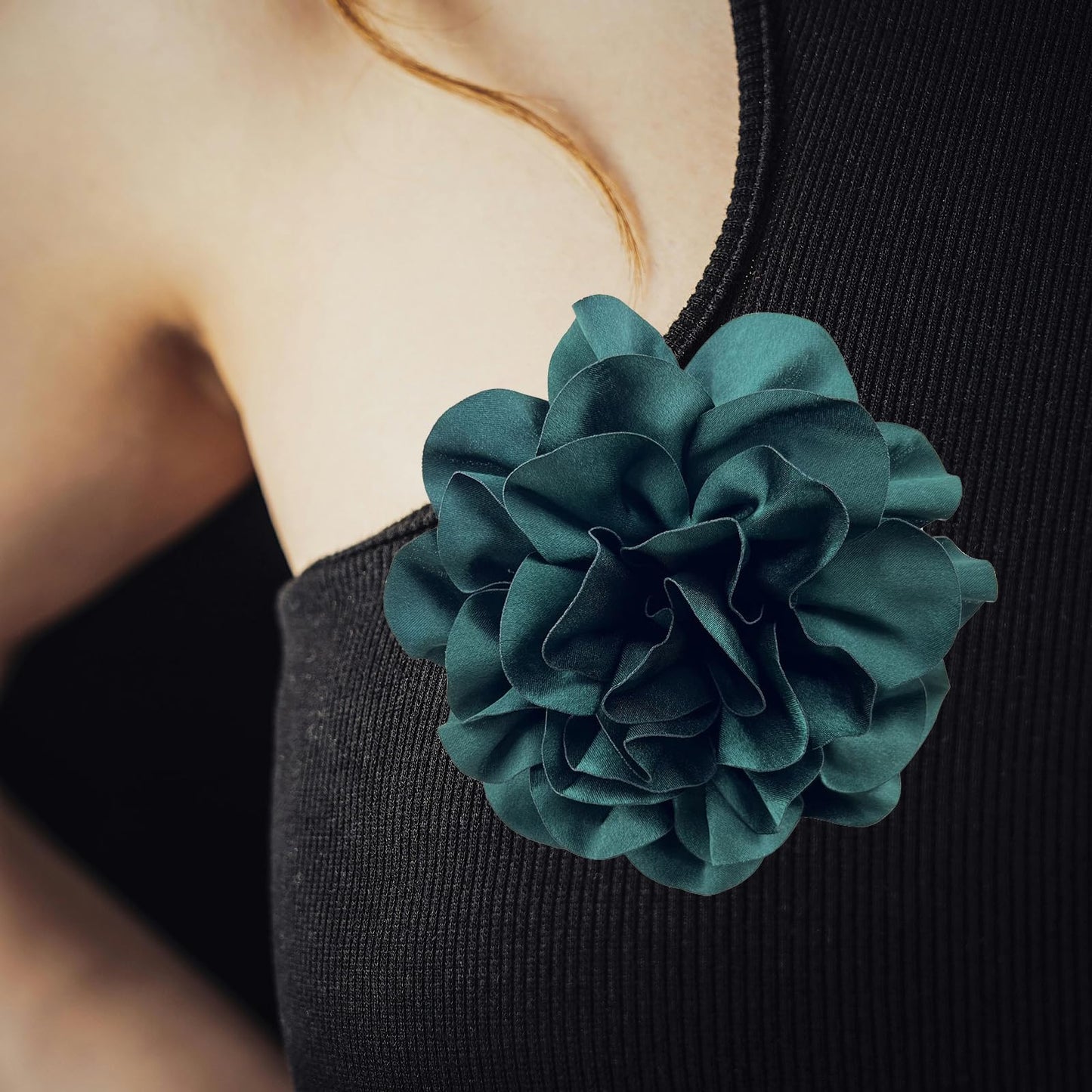 ZZ ZINFANDEL 19mm Extra Large Rose Flower Brooches Lapel Pins Dainty Satin Fabric Brooches Big Camellia Flower Brooch Pin for Women Wedding Part Dance Clothes Accessories Jewelry Gifts (Dark Green)