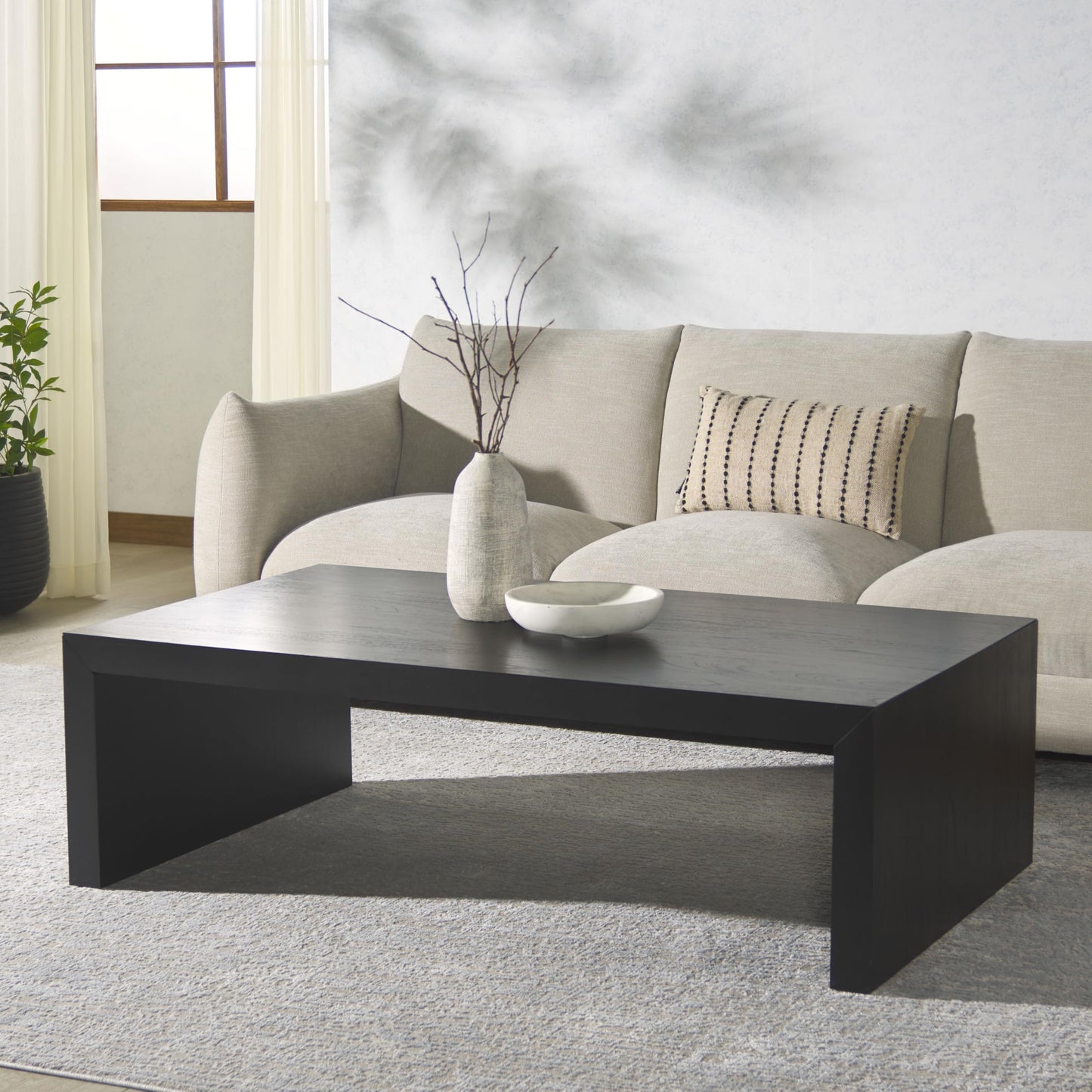 SAFAVIEH Couture Collection Tawney Black Rectangle Coffee Table