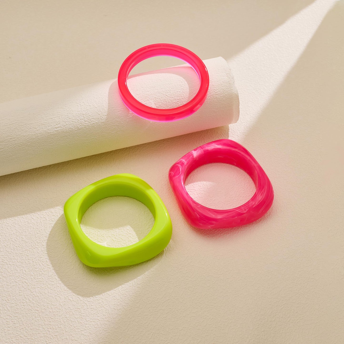 ENSKEFEN 3PCS Colorful Acrylic Resin Bangle Bracelet for Women Wide Chunky Irregular Geometric Acrylic Bracelets Fashion Bold Statement Resin Bangles Jewelry