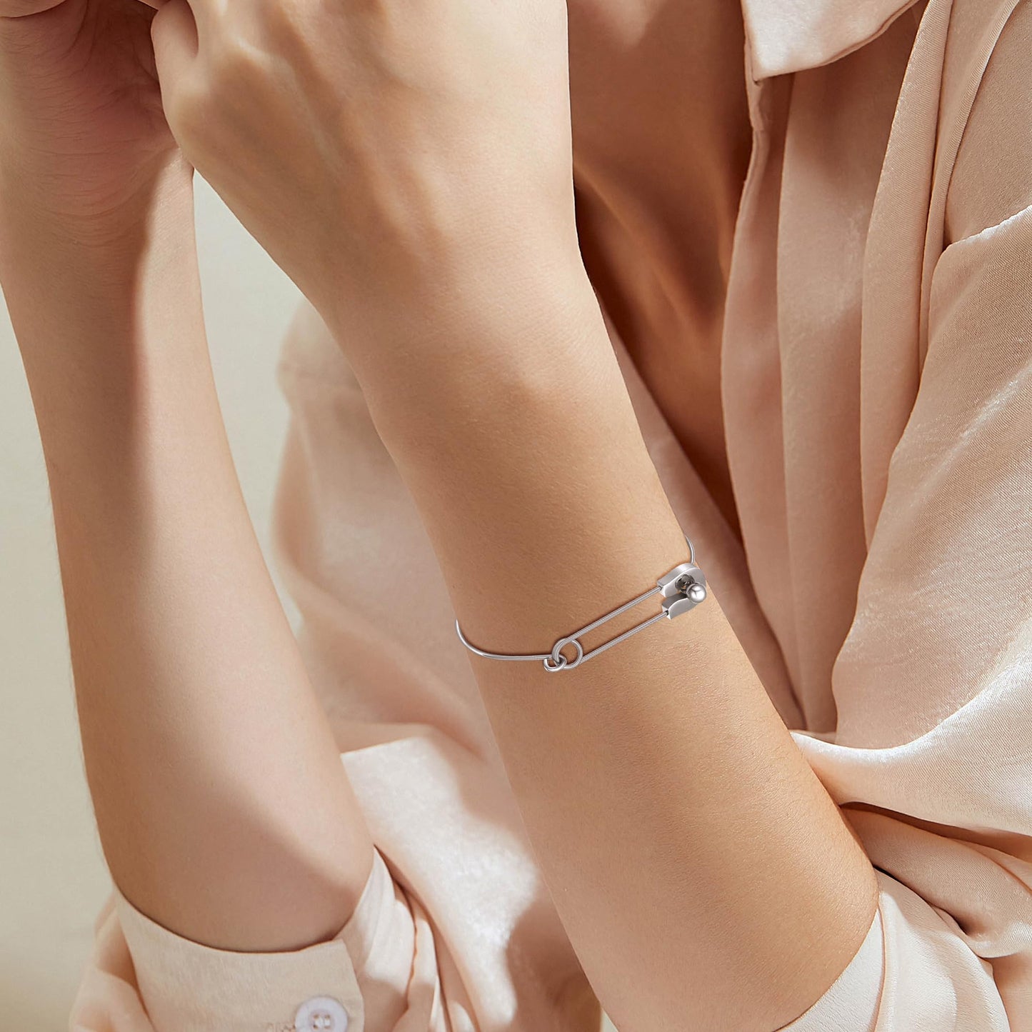 AILUOR Fashion Safety Pin Hook Bangle Bracelet, Vintage Punk Classic Simple Love Bracelet Jewelry Unisex (Silver)