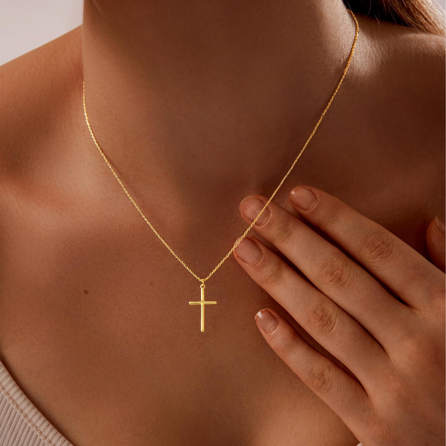 HAXIYA Gold Cross Necklaces for Women Dainty Cross Pendant for Women Non Tarnish de oro 14k puro para Tiny Cross Choker Chain Small Simple Gold Necklace Jewelry Gift for Womens