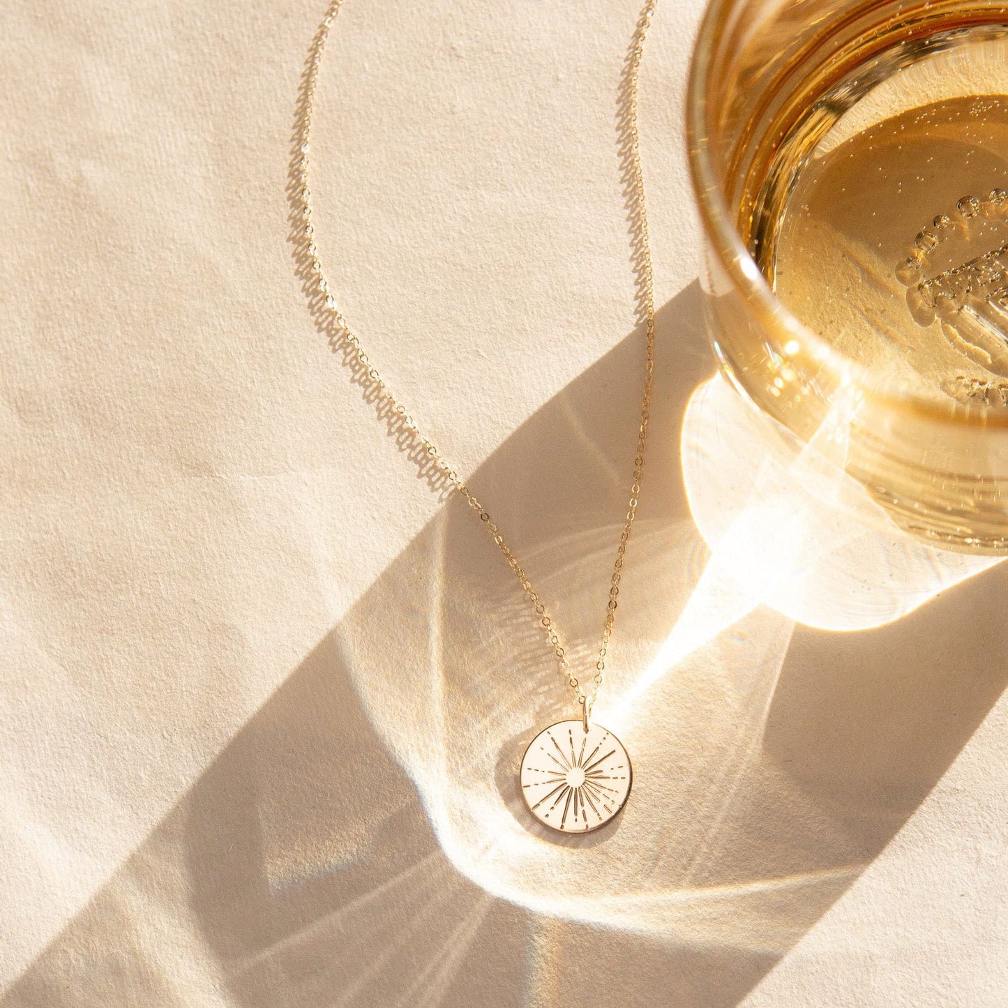 VRIUA Sun Necklace for Women 14k Gold Plated Dainty Disc Sun Pendant Gold Coin Necklace Minimalist Simple Jewelry